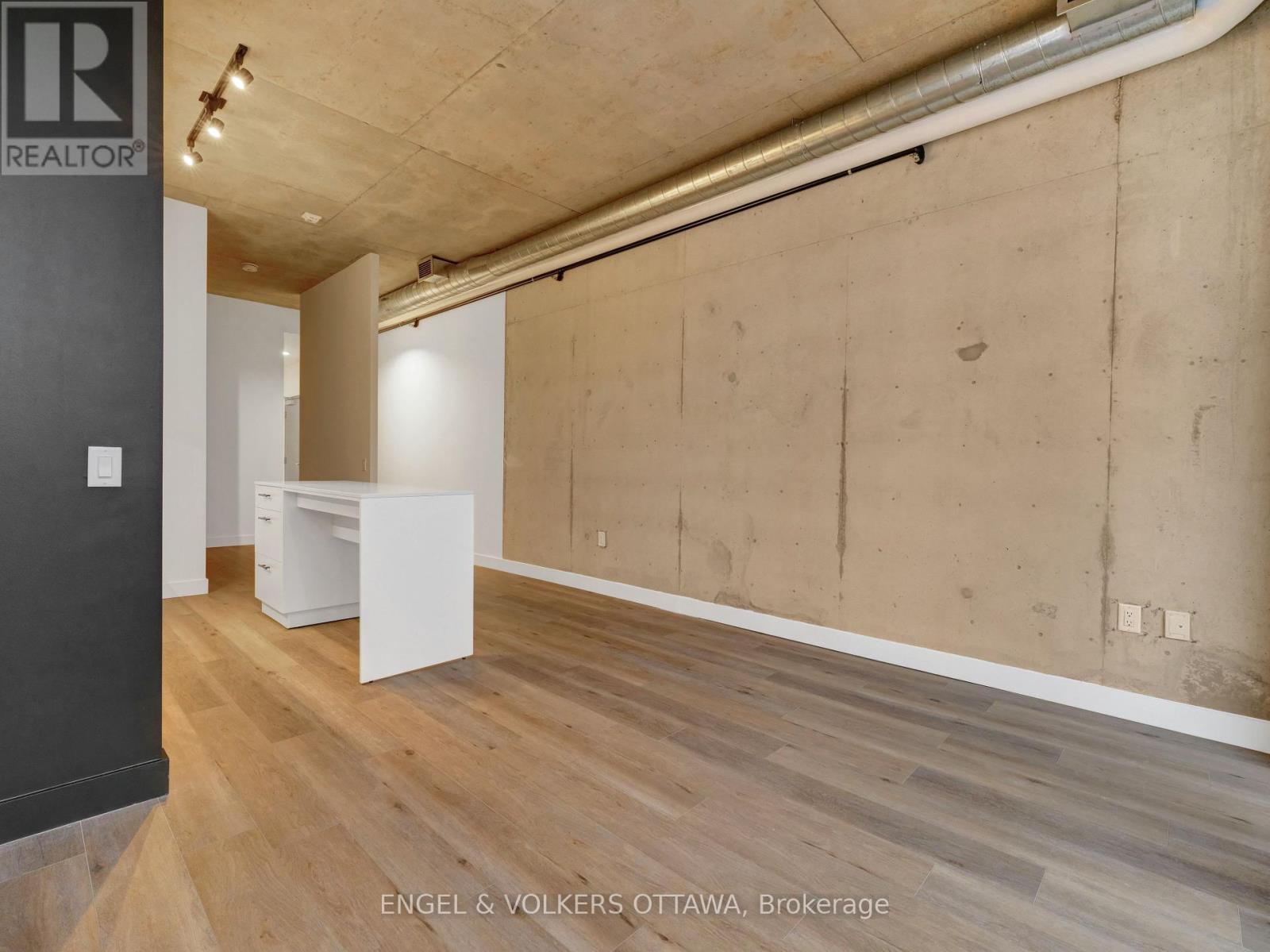 212 - 10 James Street, Ottawa, Ontario  K2P 1T2 - Photo 14 - X12335935