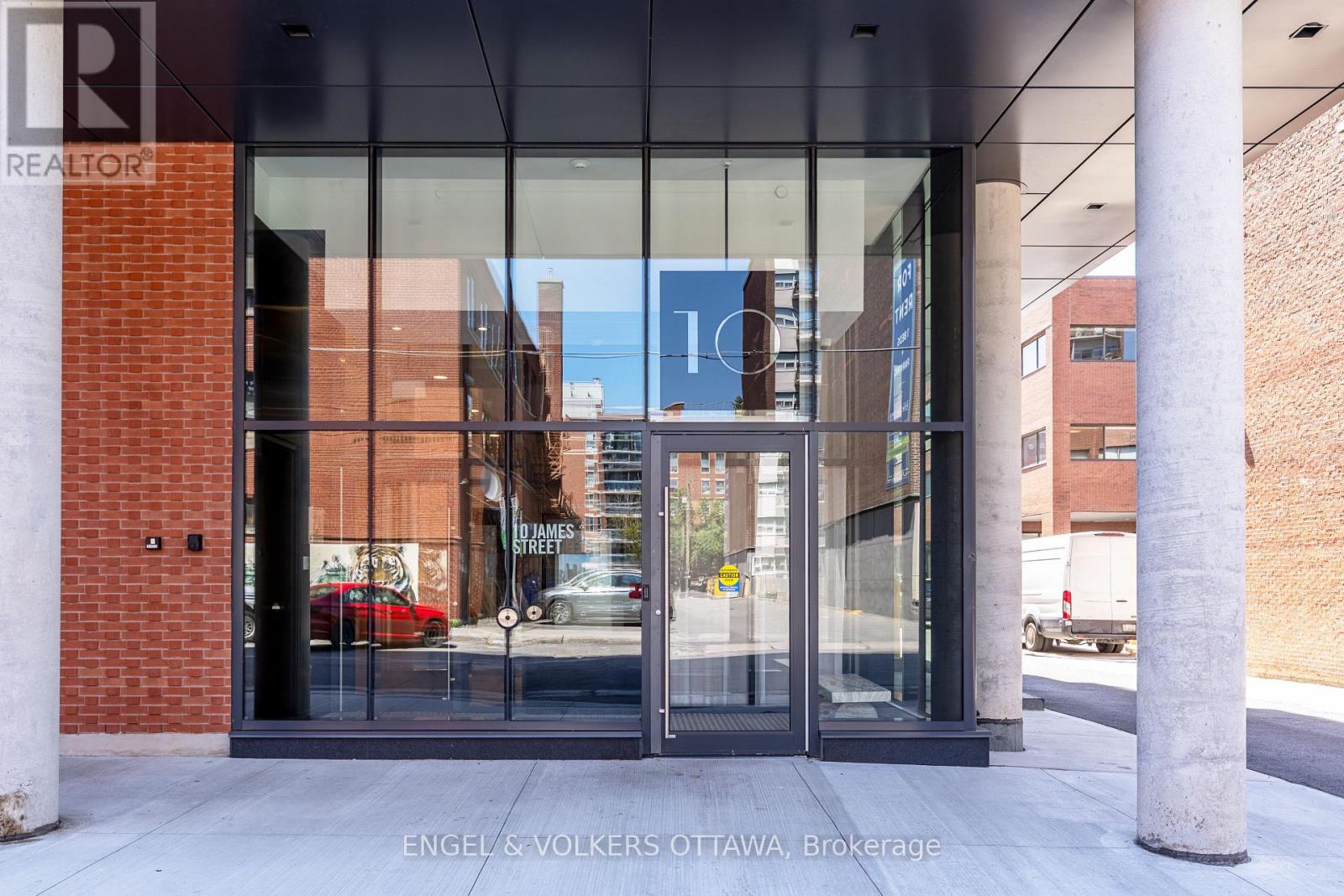 709 - 10 James Street, Ottawa, Ontario  K2P 1T2 - Photo 3 - X12335939
