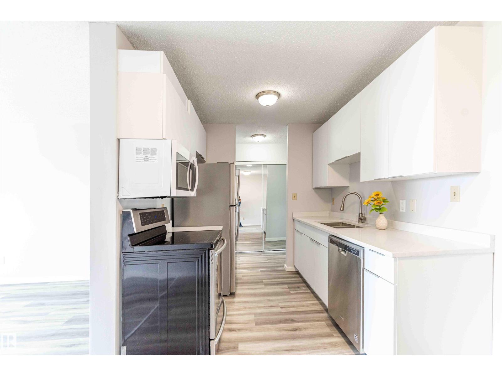 #407 1945 105 St Nw, Edmonton, Alberta  T6J 5N6 - Photo 11 - E4449515