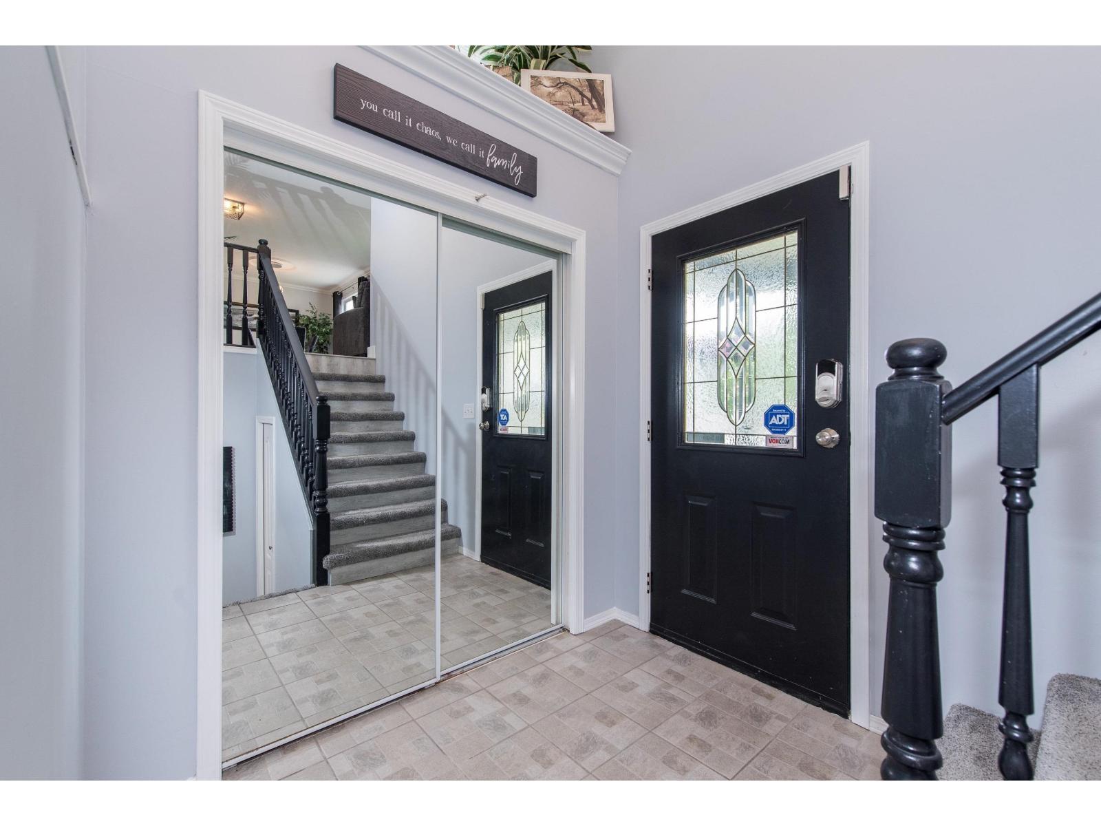 Property at 5628 THORNHILL STREET image 2