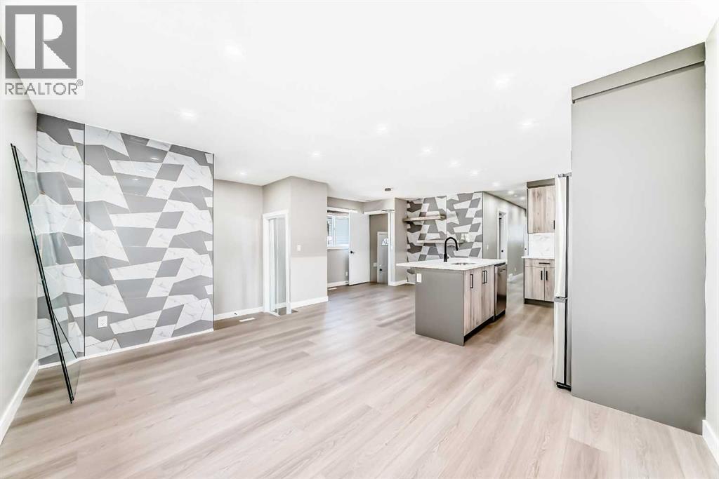 8428 Berkley Road Nw, Calgary, Alberta  T3K 1B4 - Photo 13 - A2244637