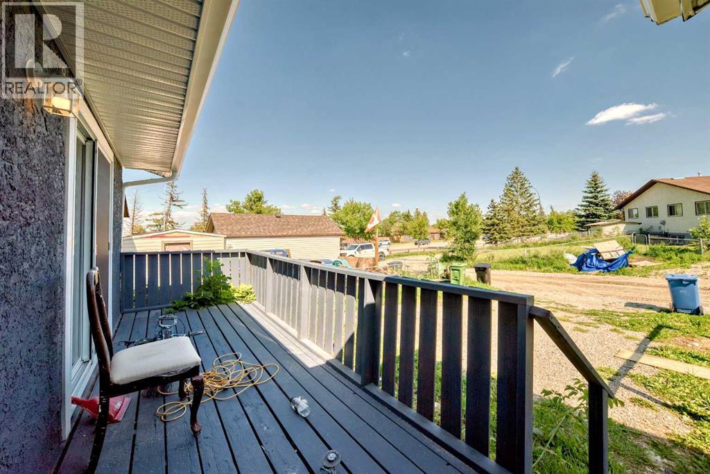 8428 Berkley Road Nw, Calgary, Alberta  T3K 1B4 - Photo 19 - A2244637