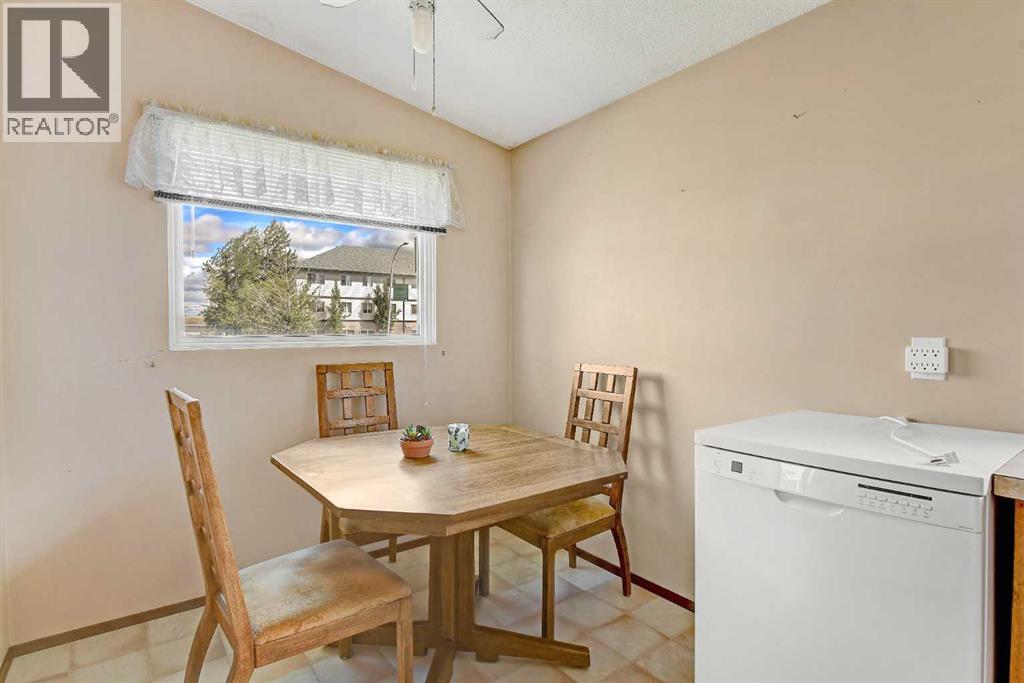 Property at 9921 92 Avenue image 5