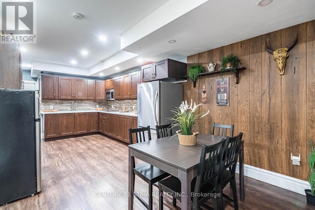 17 Montcalm Avenue, Toronto, Ontario  M6E 4N5 - Photo 14 - W12296339