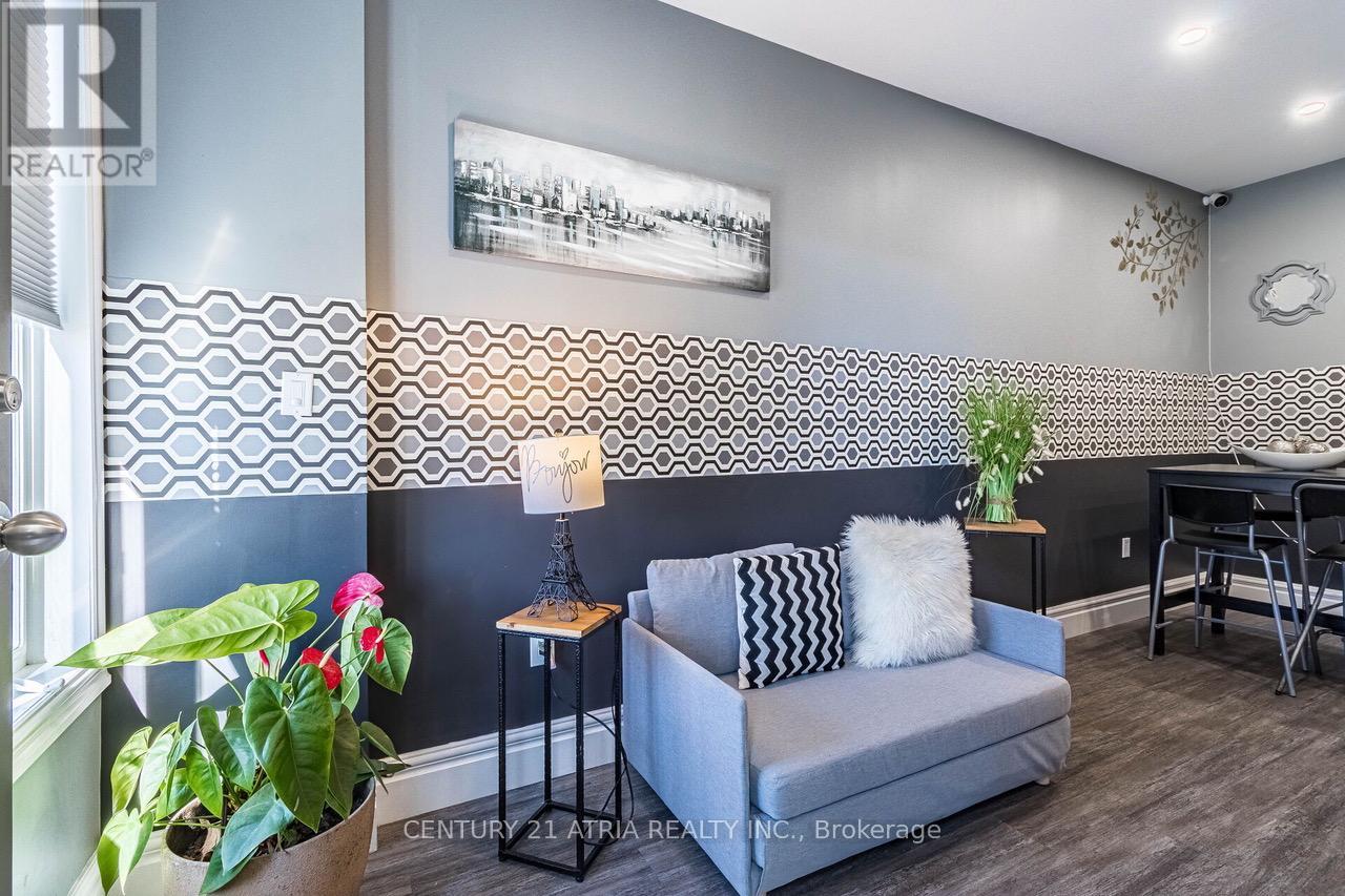 17 Montcalm Avenue, Toronto, Ontario  M6E 4N5 - Photo 3 - W12296339