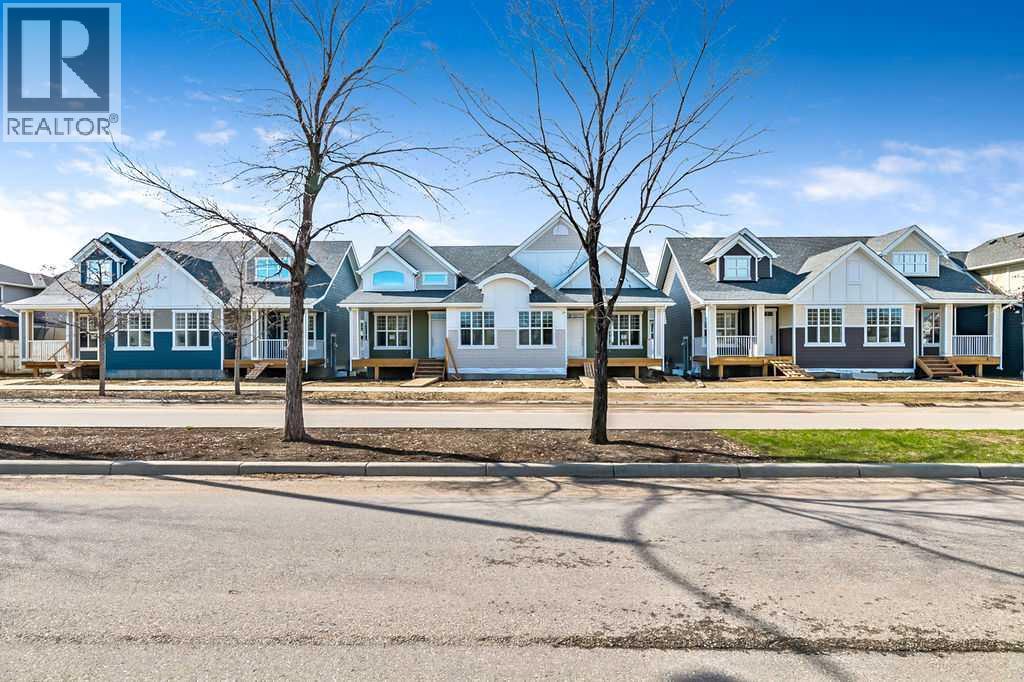 Property at 13 Drake Landing Square image 1