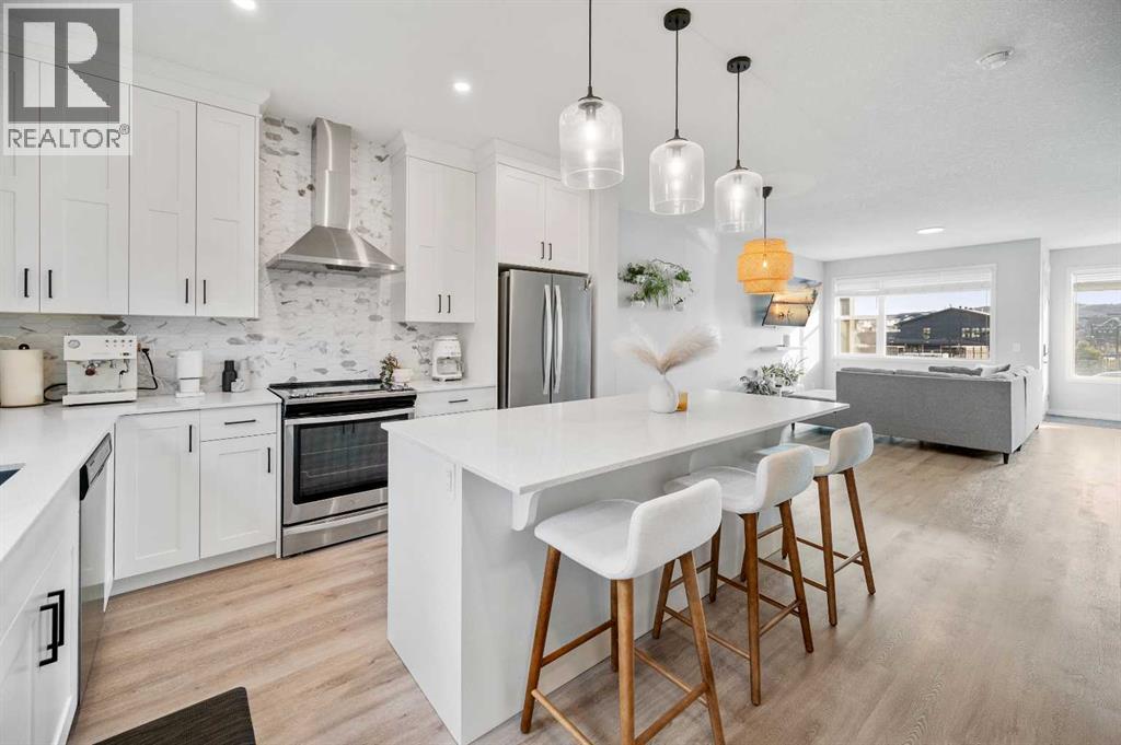 Property at 180 Rowmont Boulevard NW image 1
