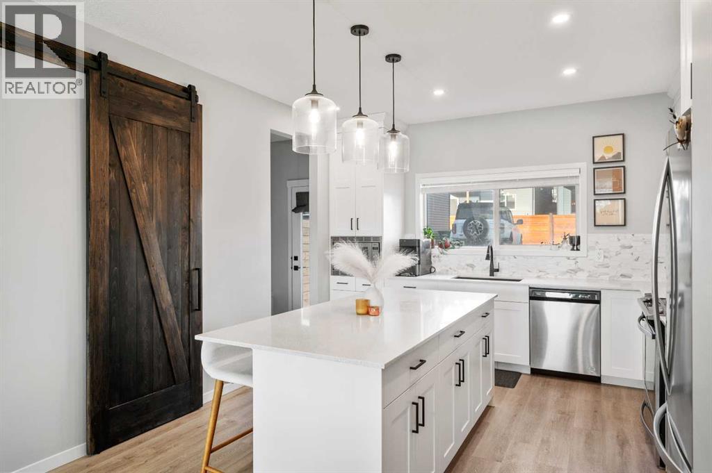 Property at 180 Rowmont Boulevard NW image 2