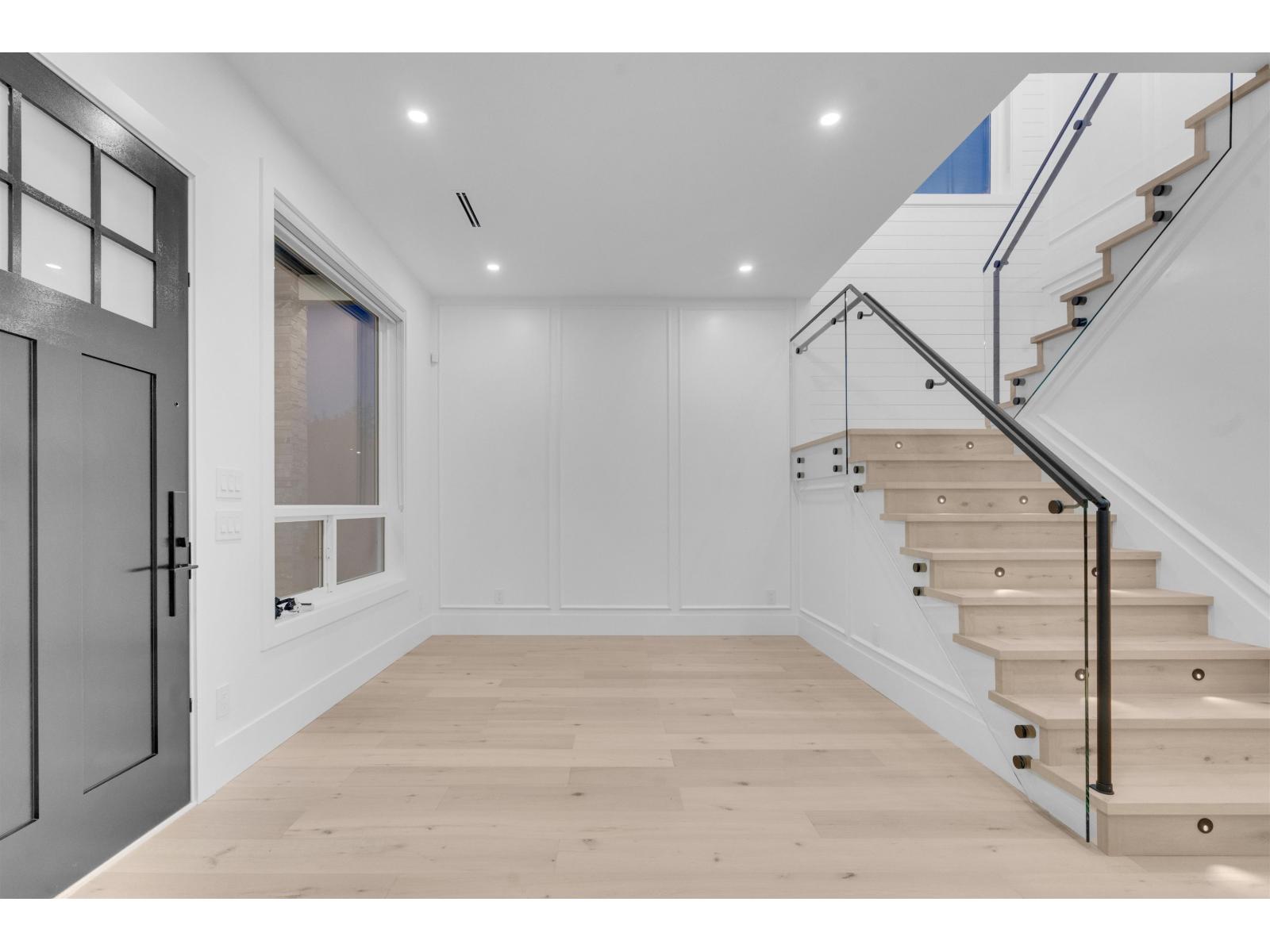 Property at 16731 19A AVENUE image 2