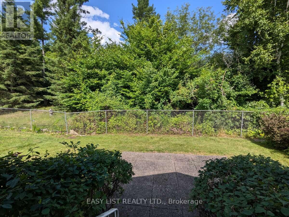 57 Goldfinch Drive, Ottawa, Ontario  K2M 2P5 - Photo 39 - X12335977