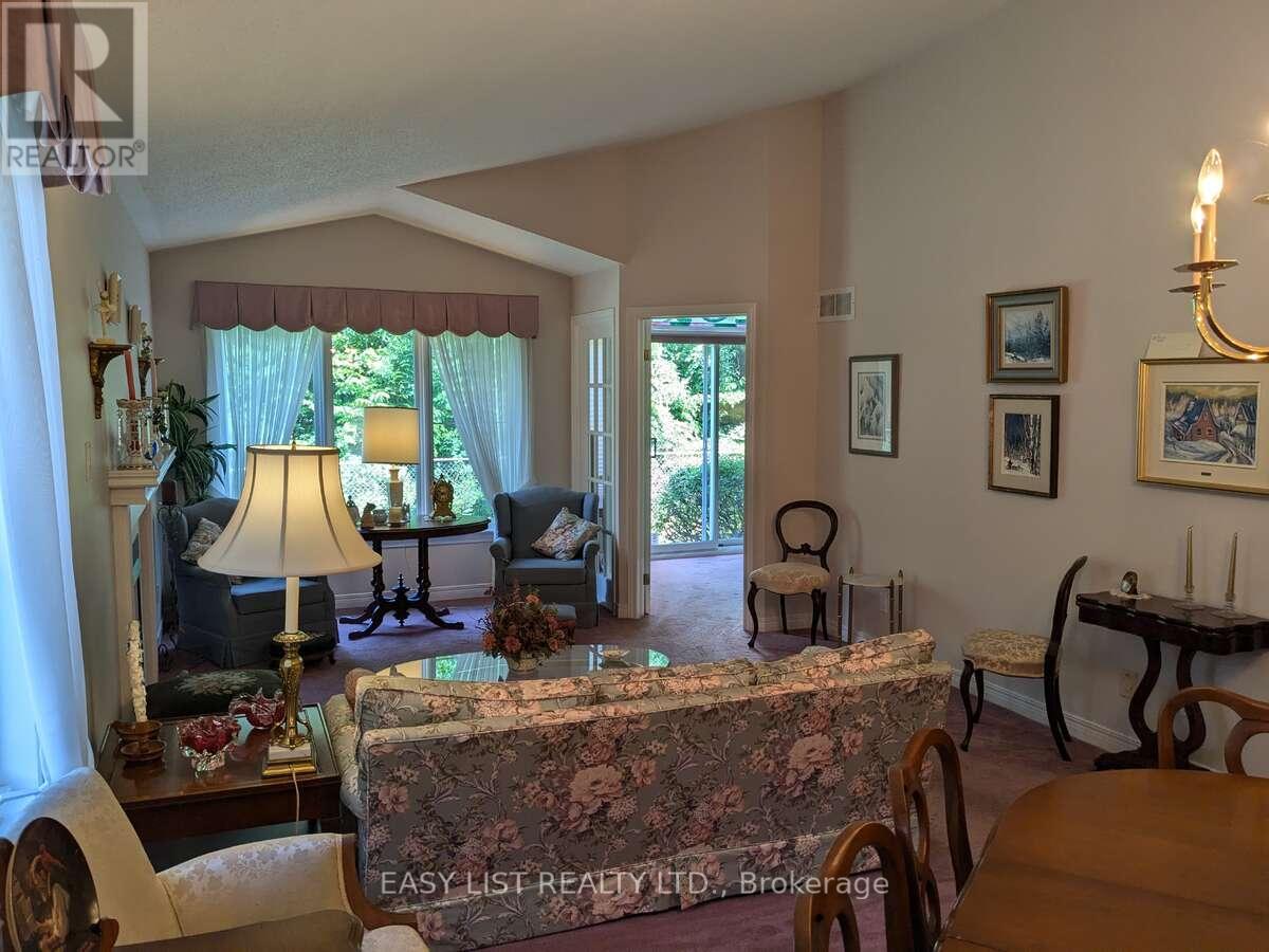 57 Goldfinch Drive, Ottawa, Ontario  K2M 2P5 - Photo 7 - X12335977