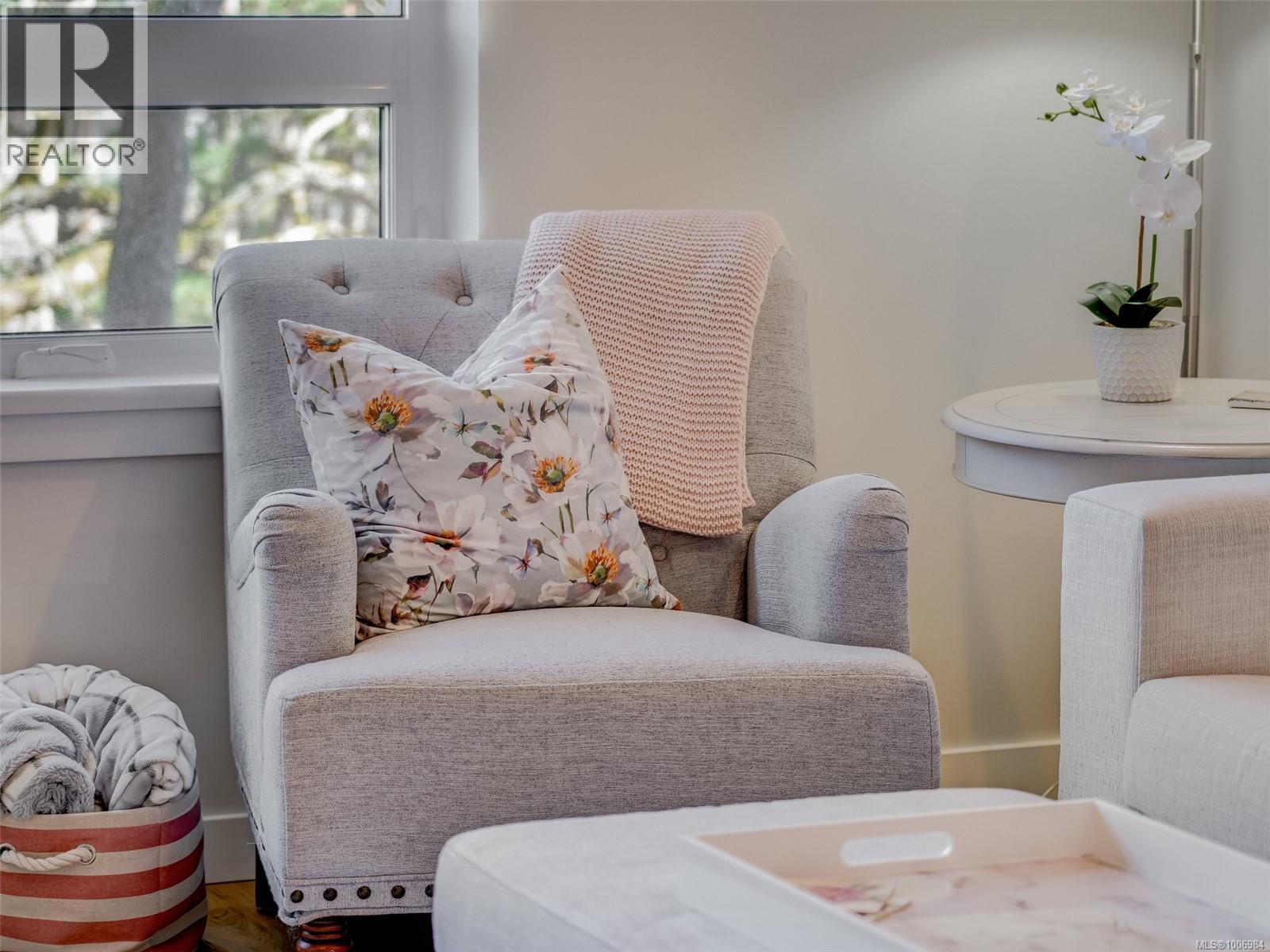 302 1201 Fort St, Victoria, British Columbia  V8V 0G1 - Photo 5 - 1006984