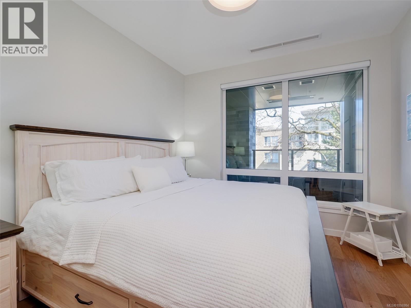 302 1201 Fort St, Victoria, British Columbia  V8V 0G1 - Photo 16 - 1006984