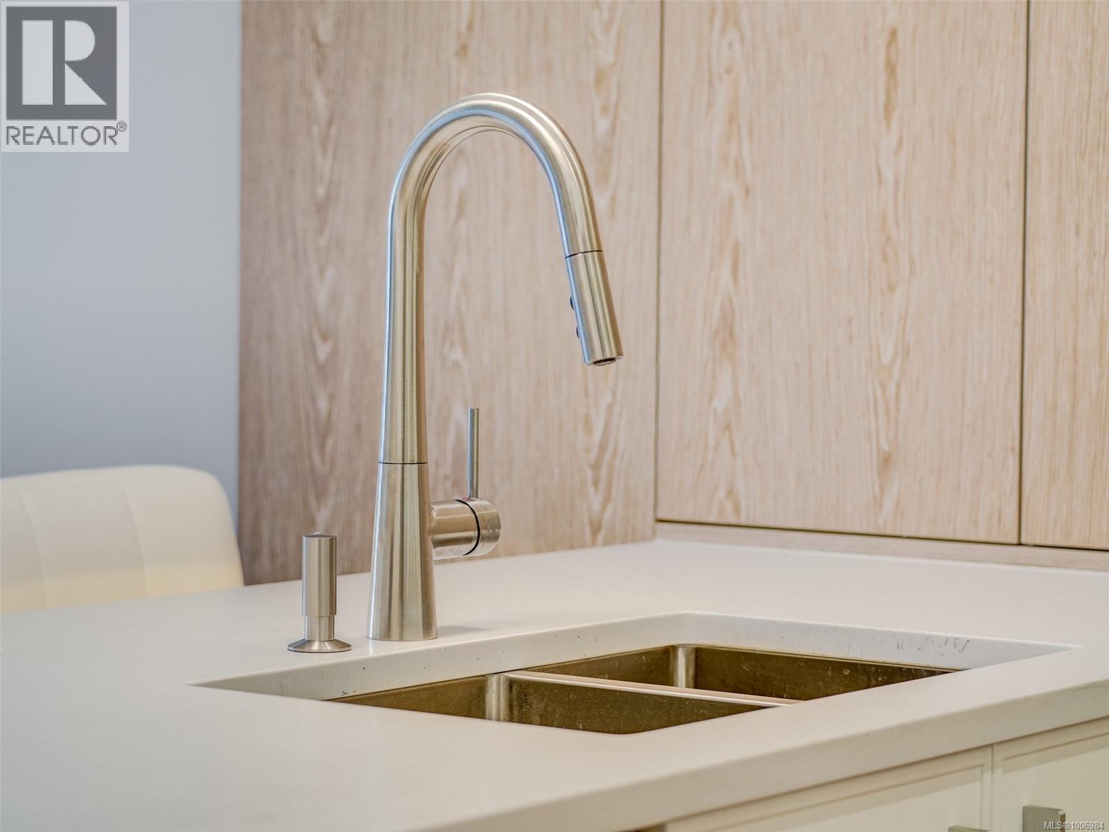 302 1201 Fort St, Victoria, British Columbia  V8V 0G1 - Photo 13 - 1006984