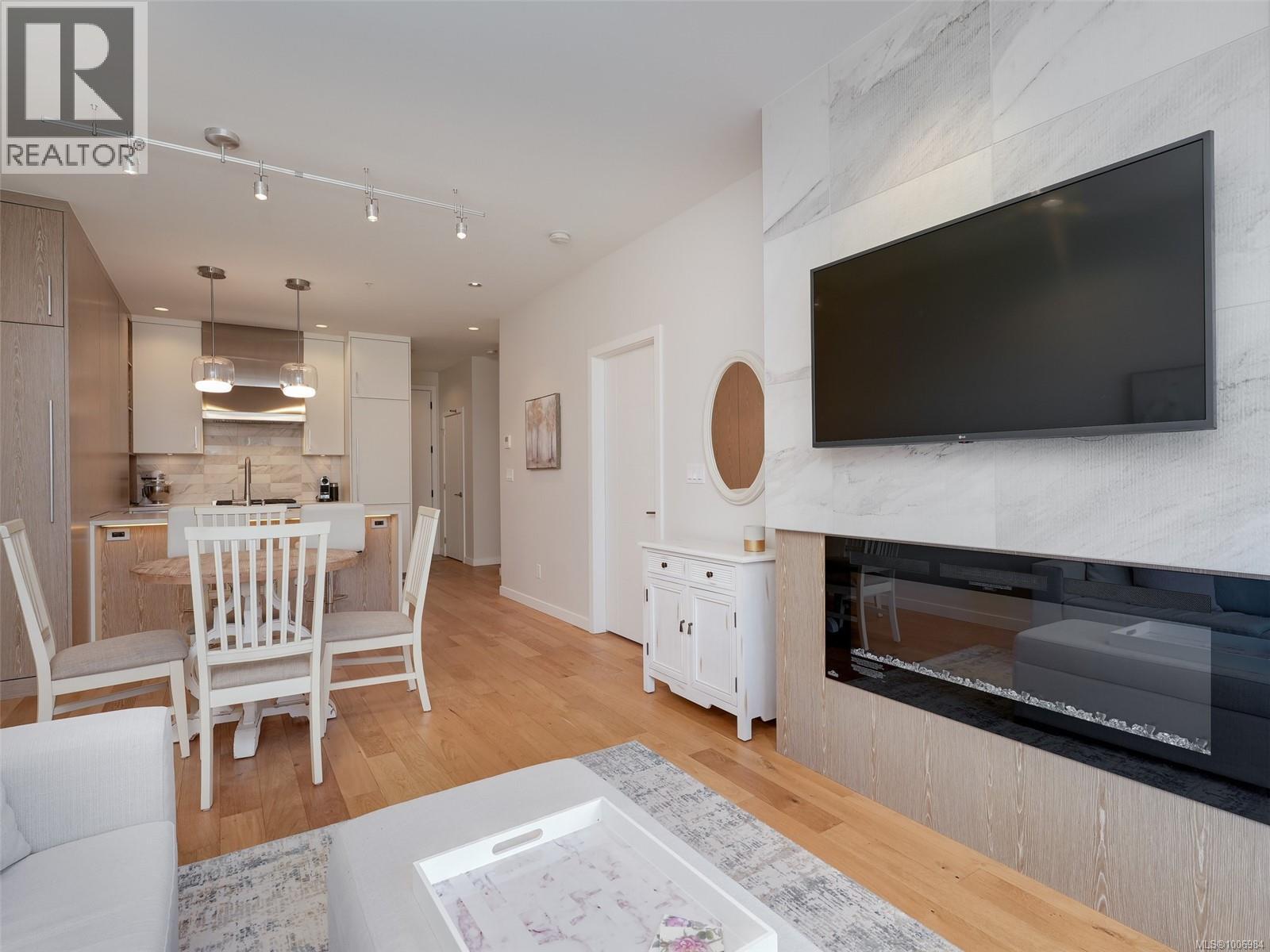 302 1201 Fort St, Victoria, British Columbia  V8V 0G1 - Photo 7 - 1006984