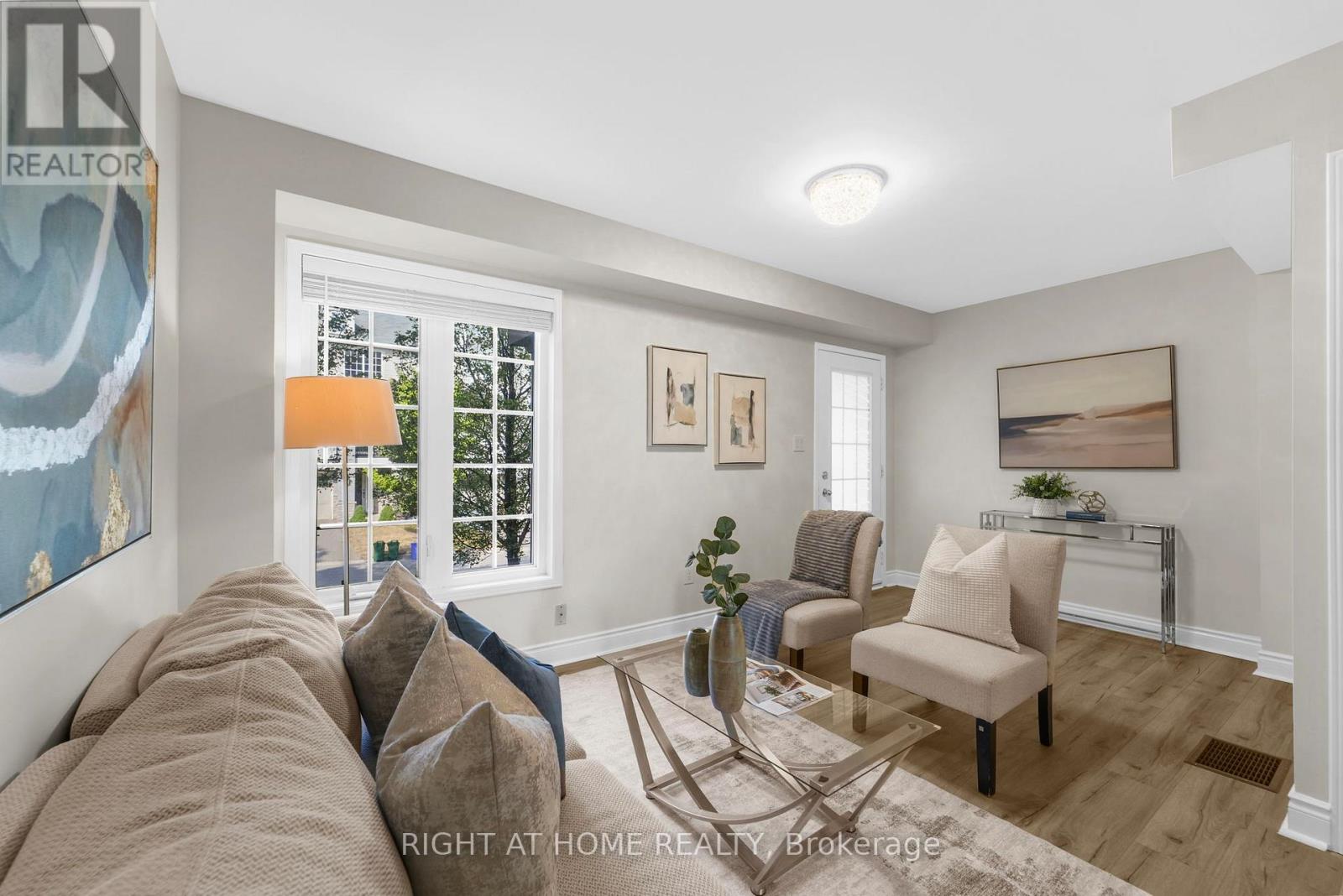 Property at 27 HESKETH ROAD image 4