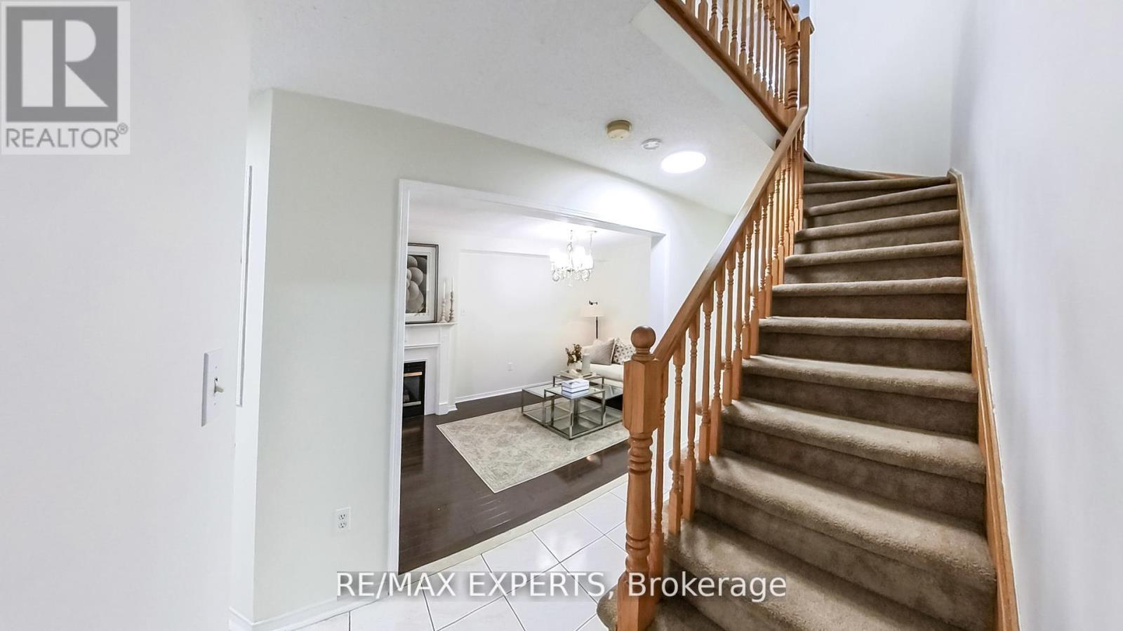 3211 Coralbean Place, Mississauga, Ontario  L5N 7C9 - Photo 17 - W12335967