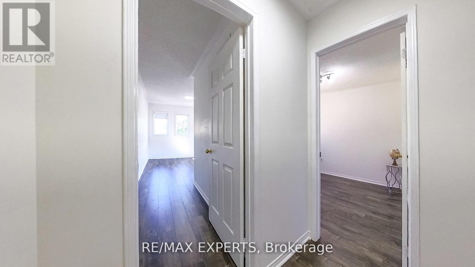 3211 Coralbean Place, Mississauga, Ontario  L5N 7C9 - Photo 25 - W12335967