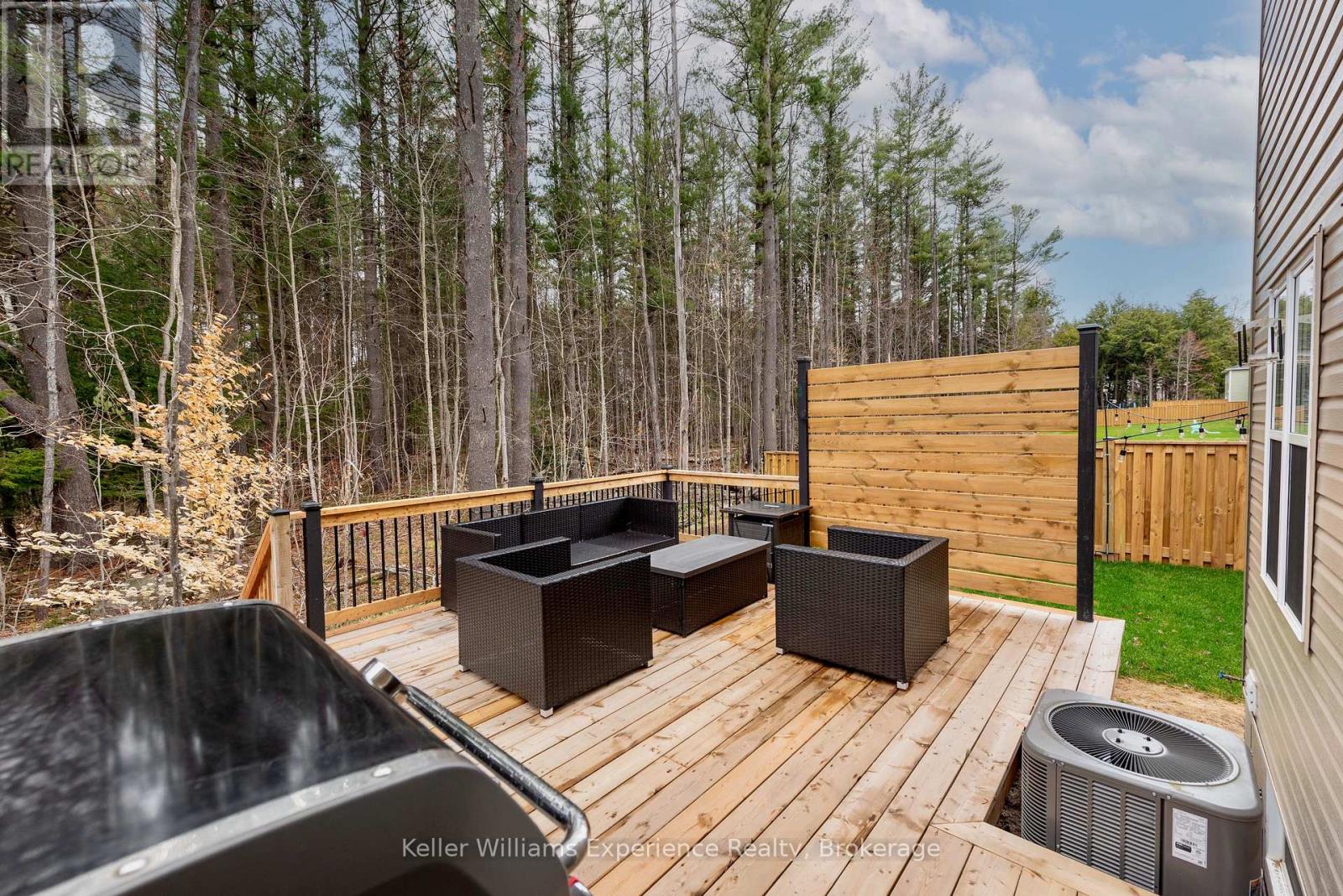 31 Nicole Park Court, Bracebridge, Ontario  P1L 0C8 - Photo 6 - X12335991