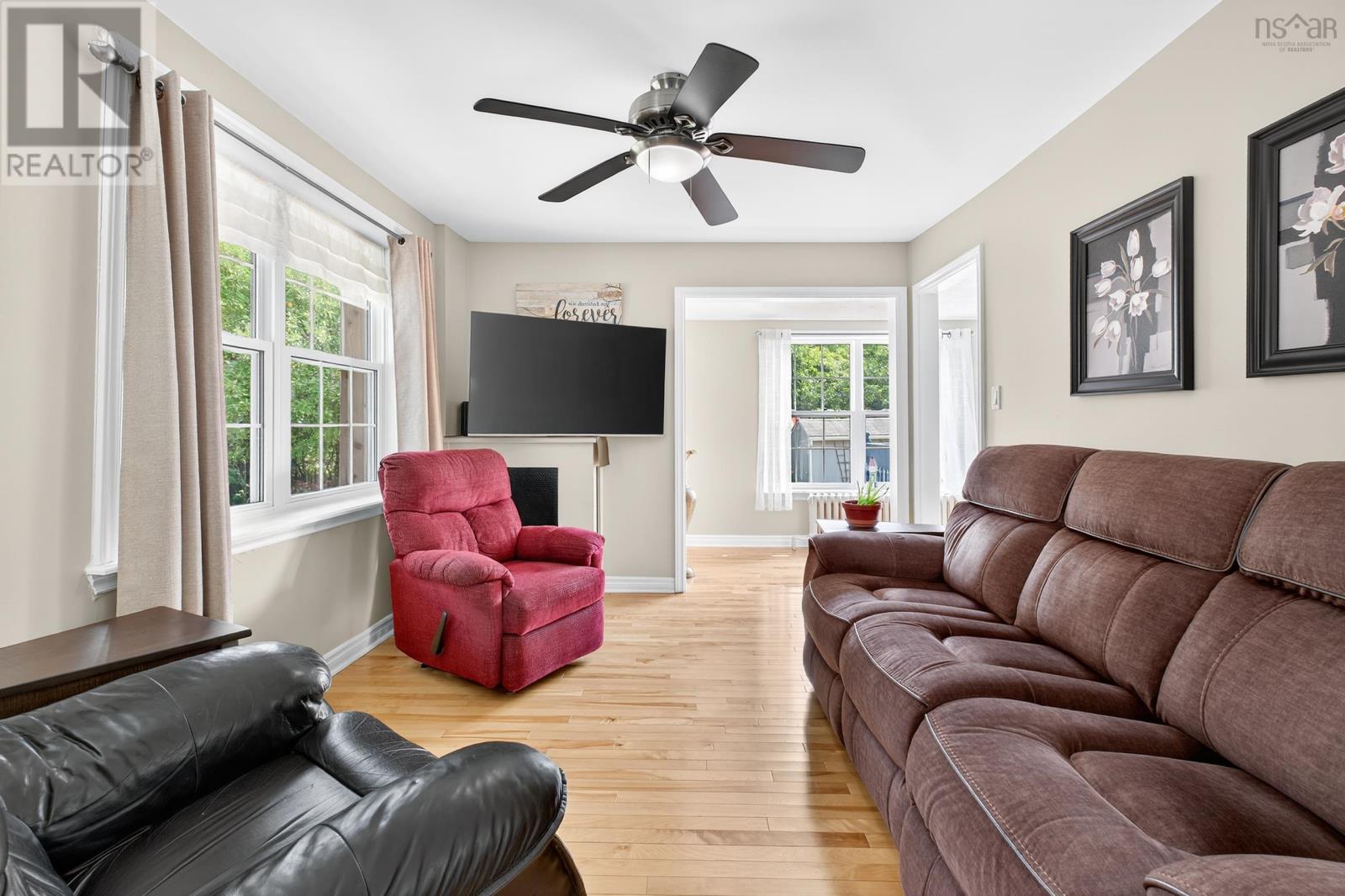 26 Grove Street, Glace Bay, Nova Scotia  B1A 3L7 - Photo 14 - 202520180