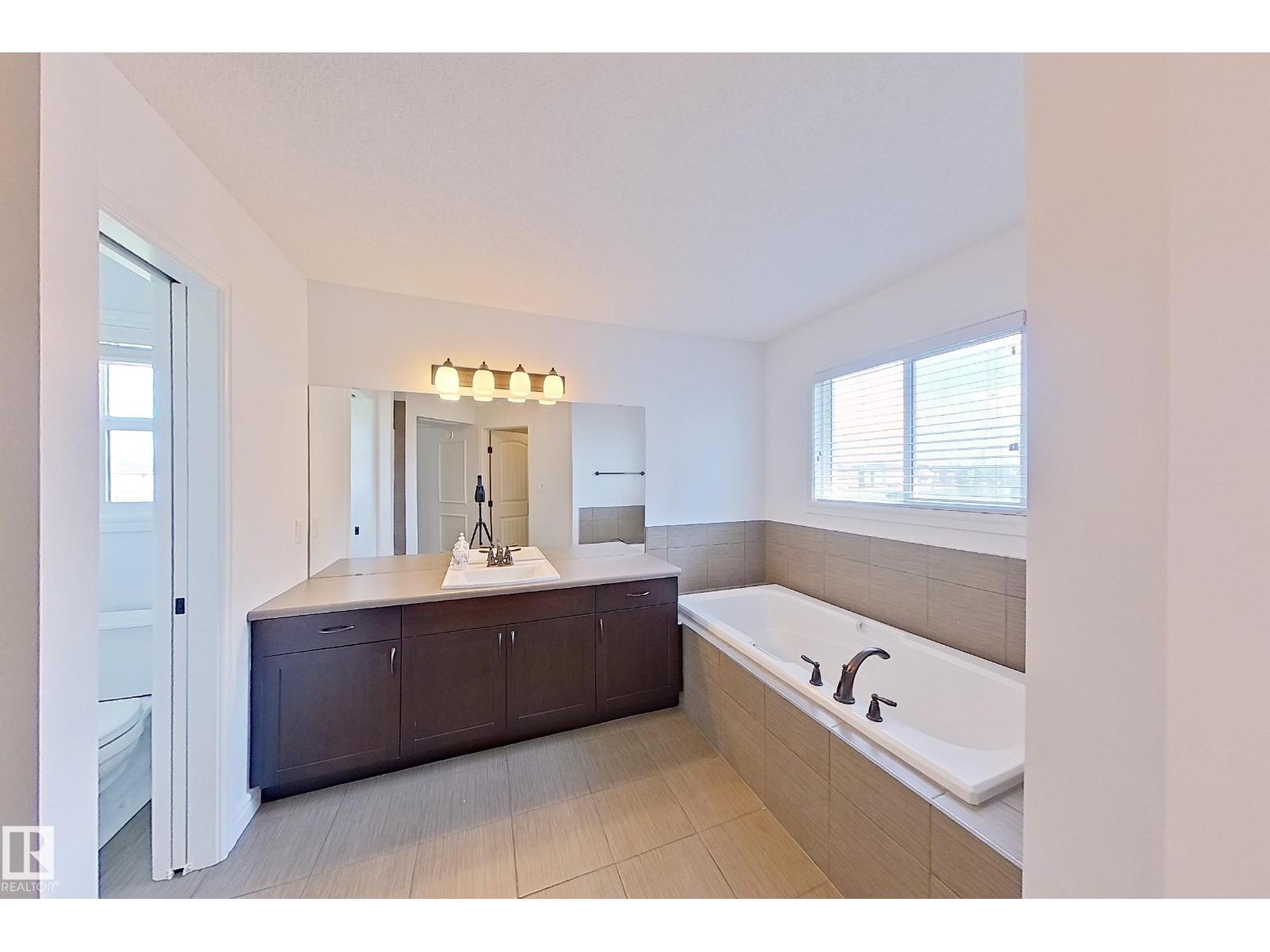 1765 28 St Nw, Edmonton, Alberta  T6T 0R6 - Photo 34 - E4452299