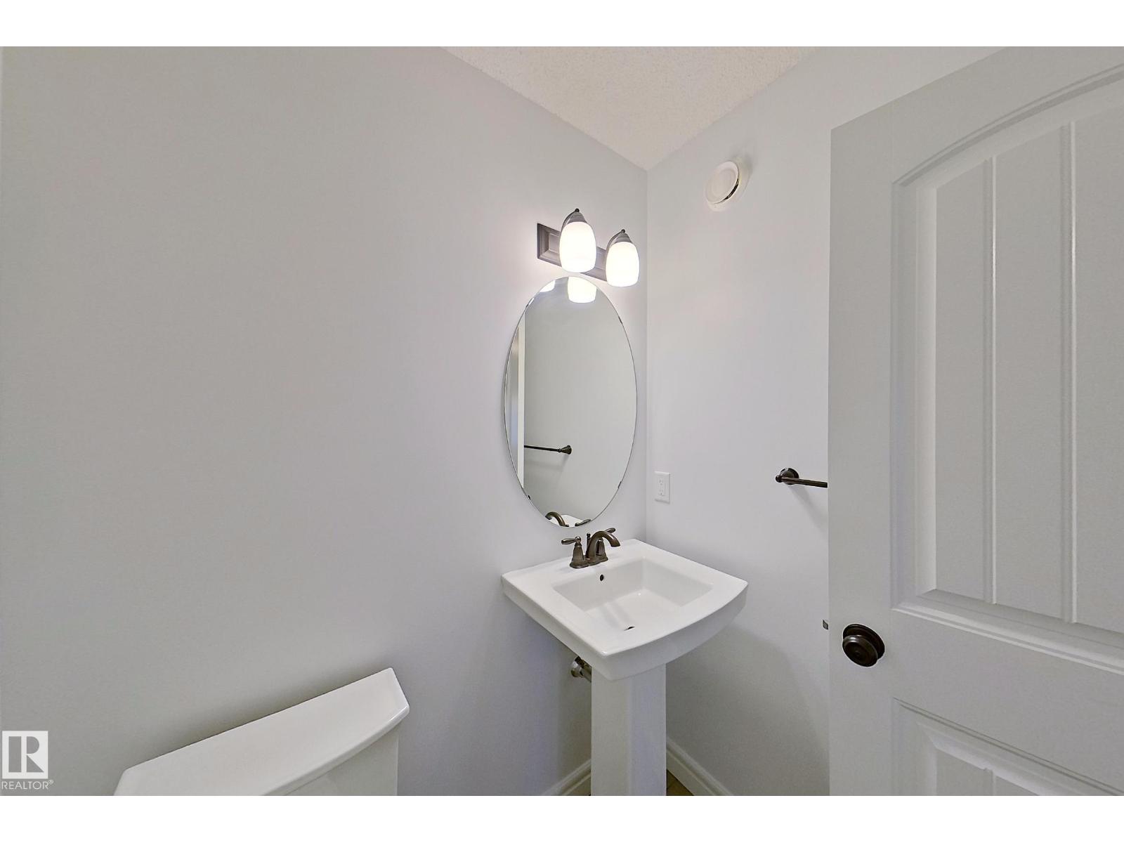 Property at 1765 28 ST NW image 4