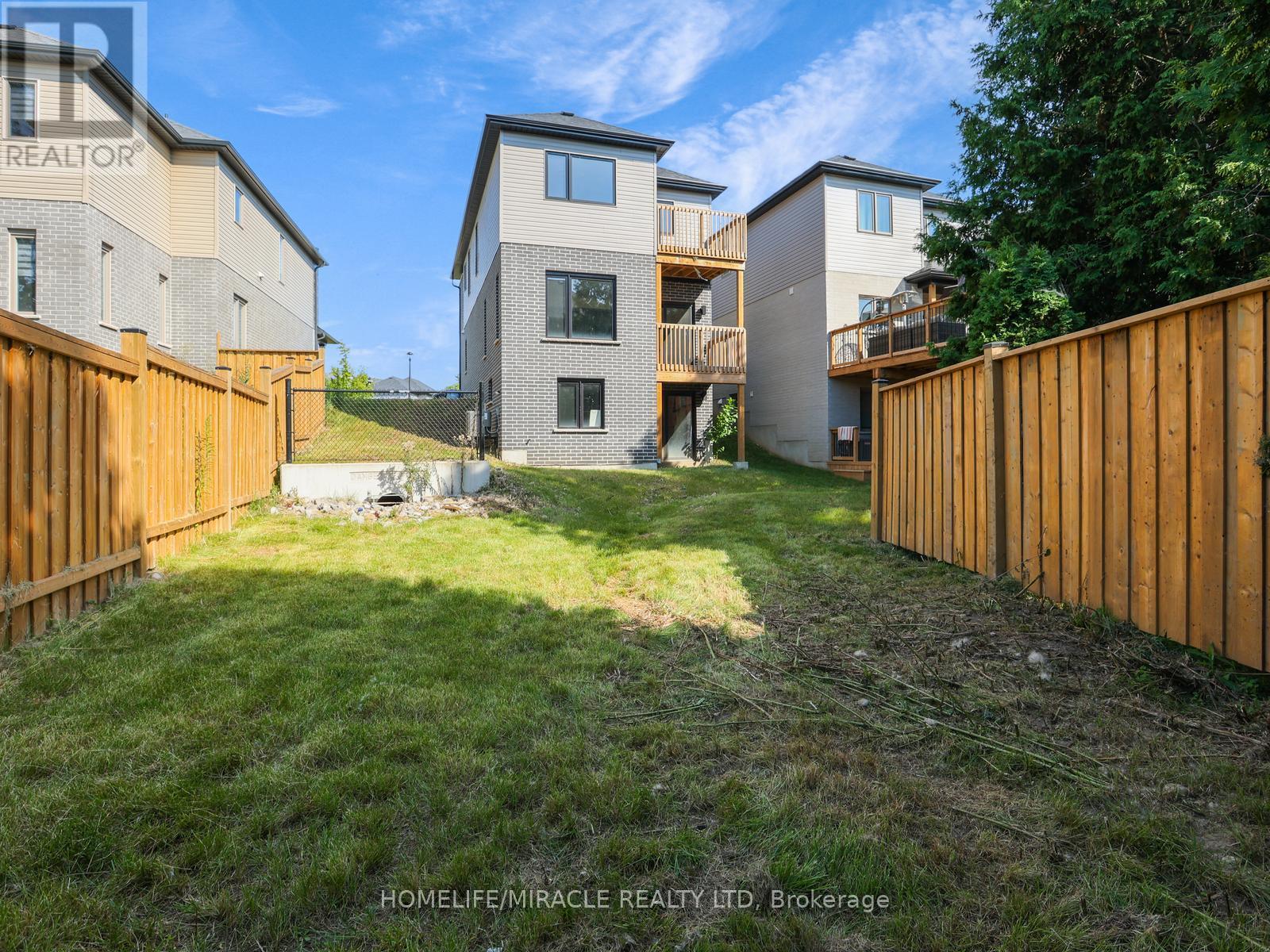 29 Ferris Circle, Guelph, Ontario  N1G 0H2 - Photo 49 - X12335993
