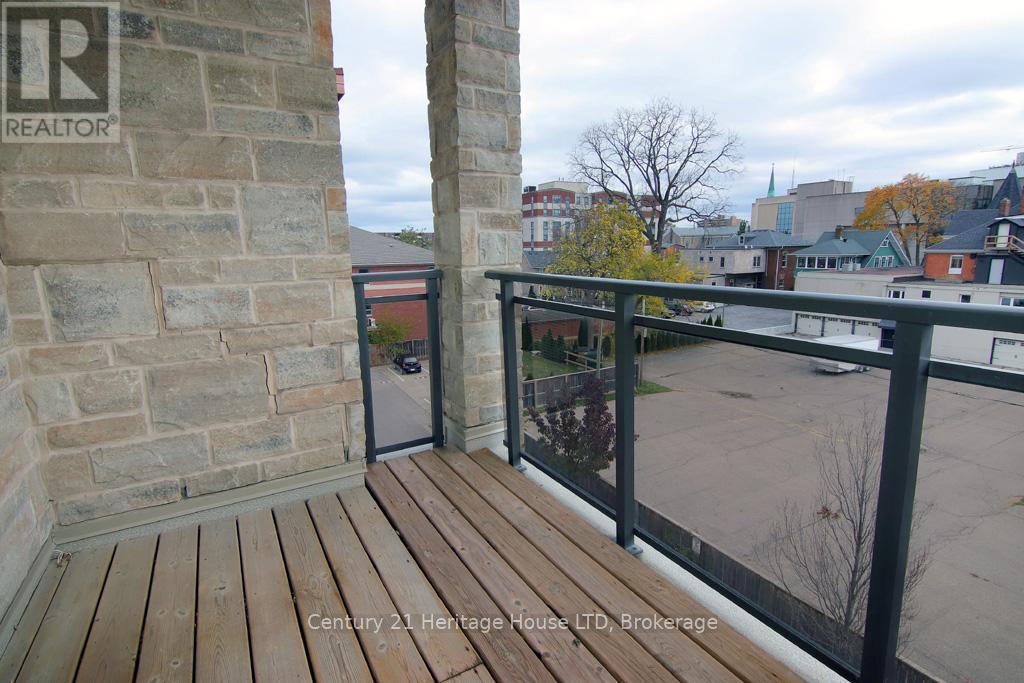 404 - 26 Wellington Street, St. Catharines, Ontario  L2R 5P8 - Photo 14 - X12336003