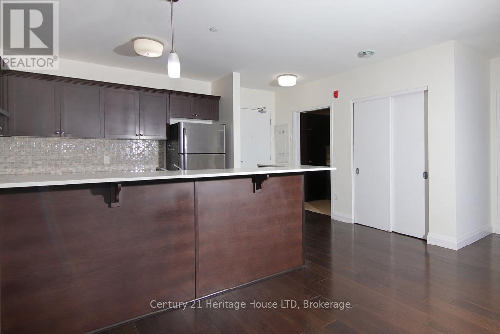 404 - 26 Wellington Street, St. Catharines, Ontario  L2R 5P8 - Photo 18 - X12336003