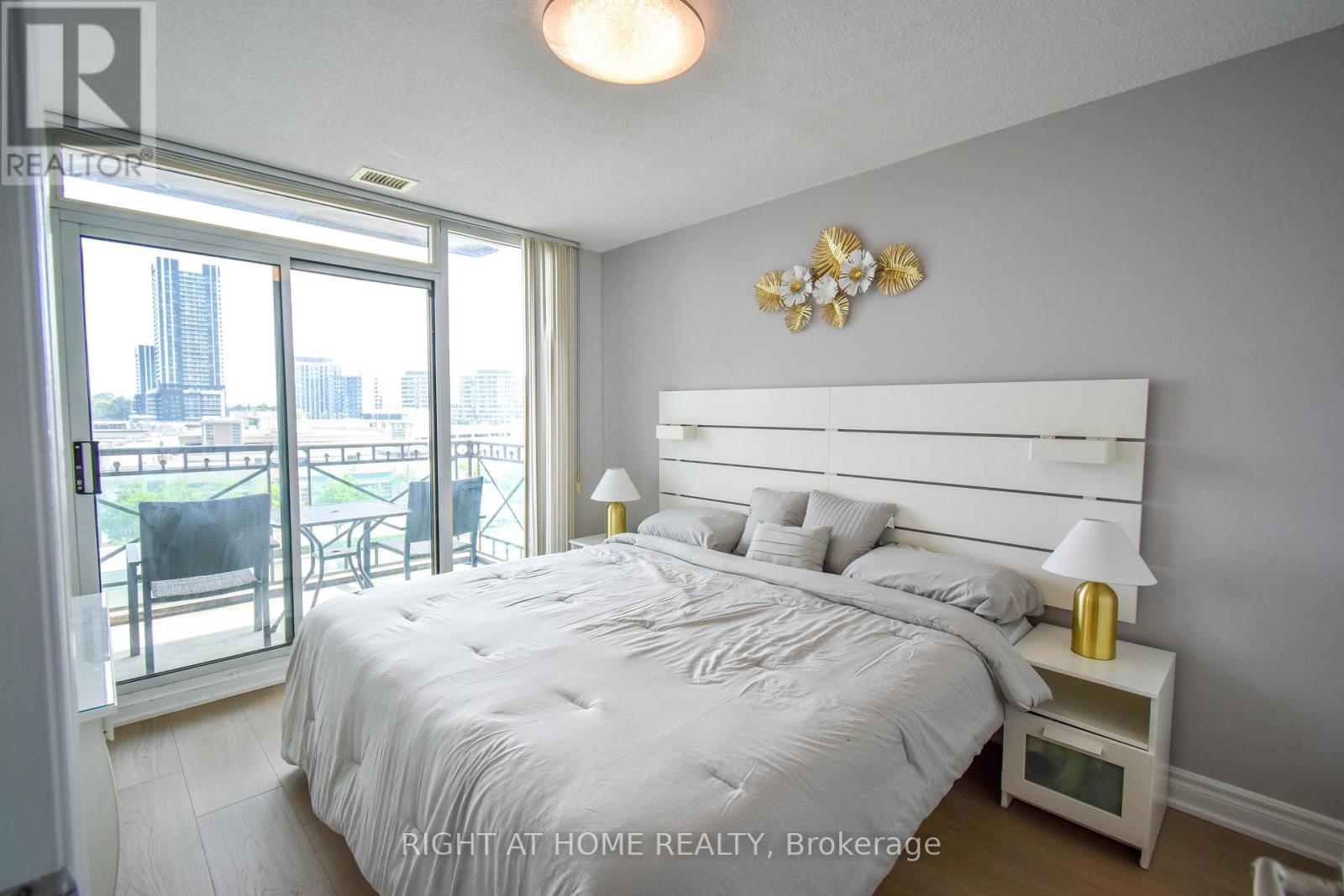 702 - 205 The Donway W, Toronto, Ontario  M3B 3S5 - Photo 3 - C12336002