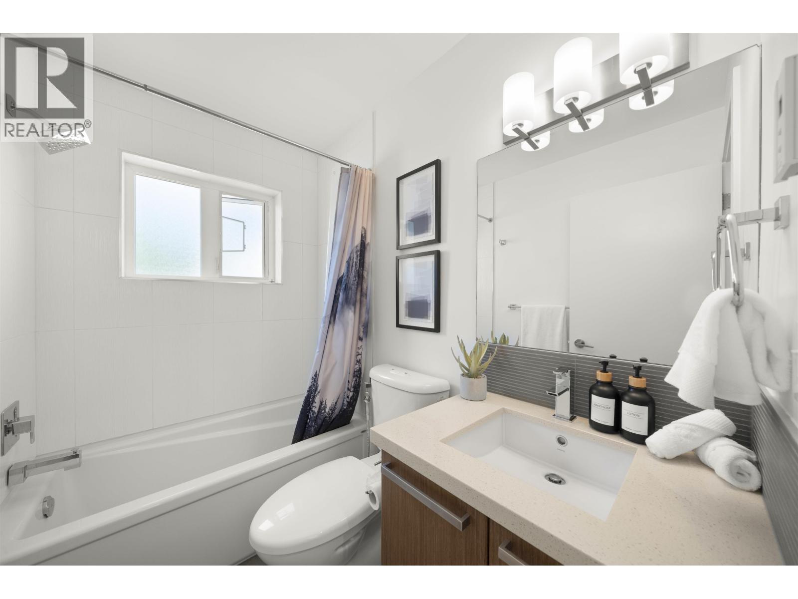 8438 Gladstone Street, Vancouver, British Columbia  V5P 0B2 - Photo 25 - R3033728