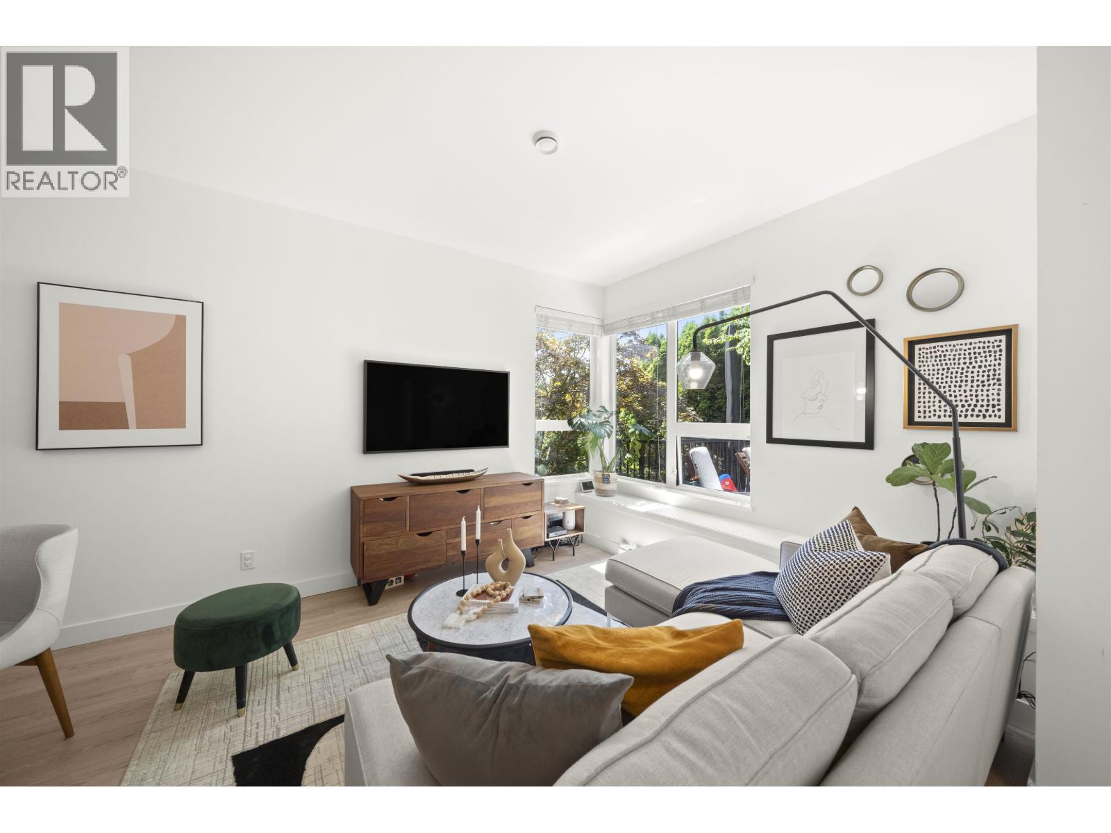 8438 Gladstone Street, Vancouver, British Columbia  V5P 0B2 - Photo 9 - R3033728