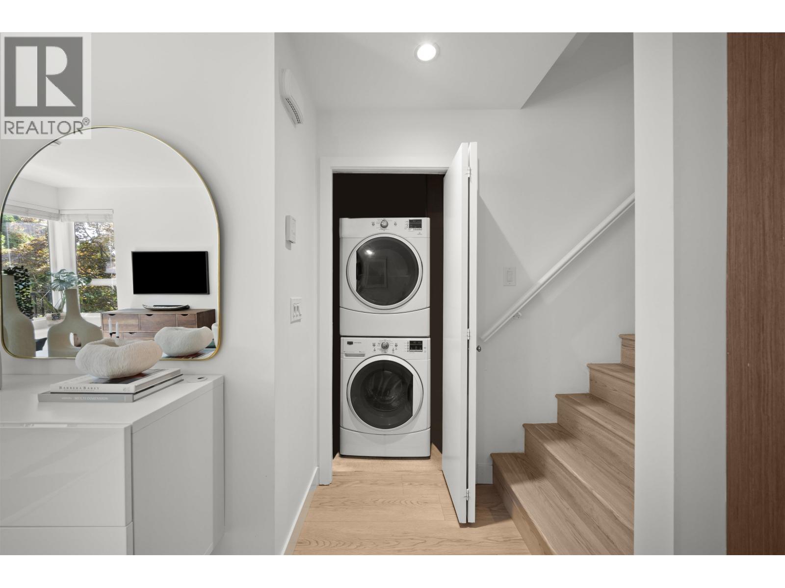 8438 Gladstone Street, Vancouver, British Columbia  V5P 0B2 - Photo 28 - R3033728
