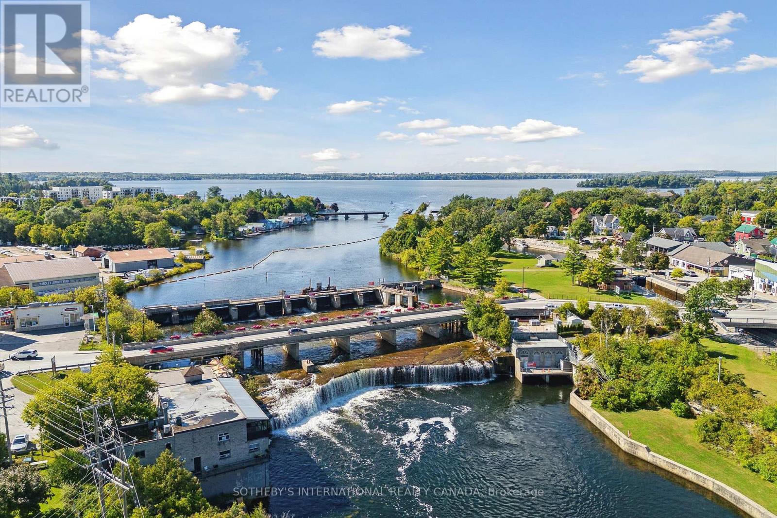208 - 19b West Street N, Kawartha Lakes (Fenelon Falls), Ontario  K0M 1N0 - Photo 3 - X12336042