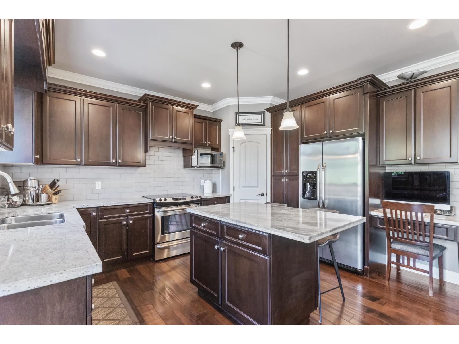 21151 78b Avenue, Langley, British Columbia  V2Y 0H5 - Photo 9 - R3034349