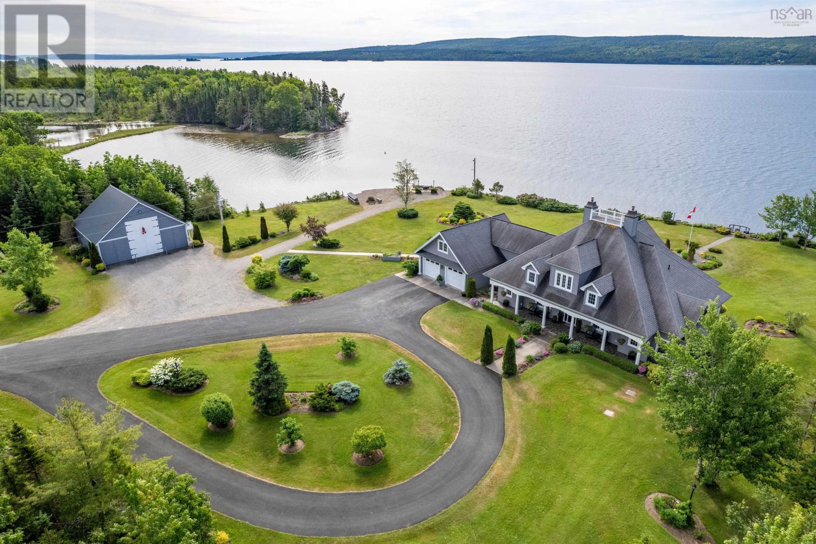 8805 Highway 105 Baddeck Inlet Highway, Baddeck Inlet, Nova Scotia  B0E 1B0 - Photo 1 - 202502454