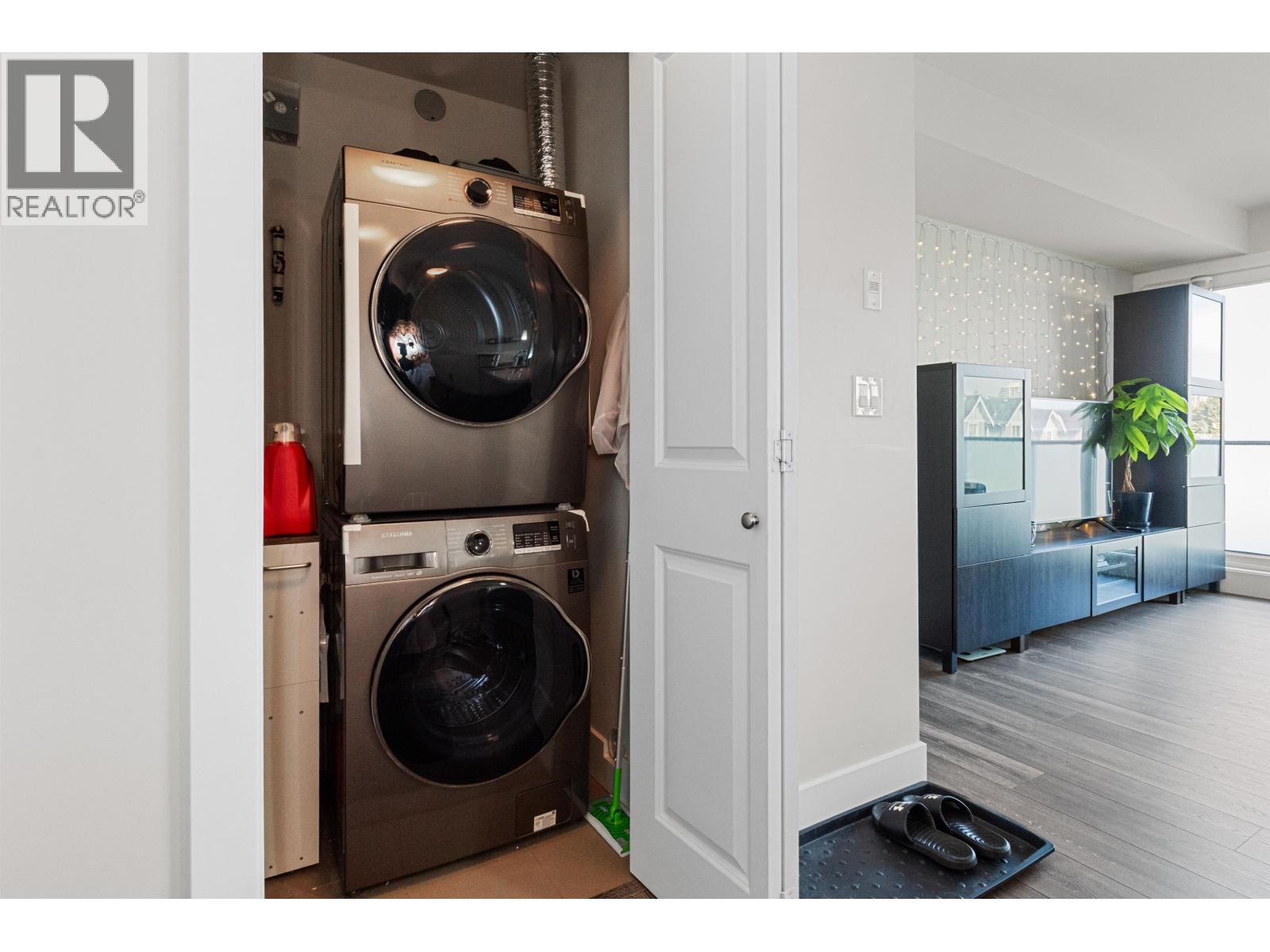 301 7377 14th Avenue, Burnaby, British Columbia  V3N 1Z7 - Photo 18 - R3030969
