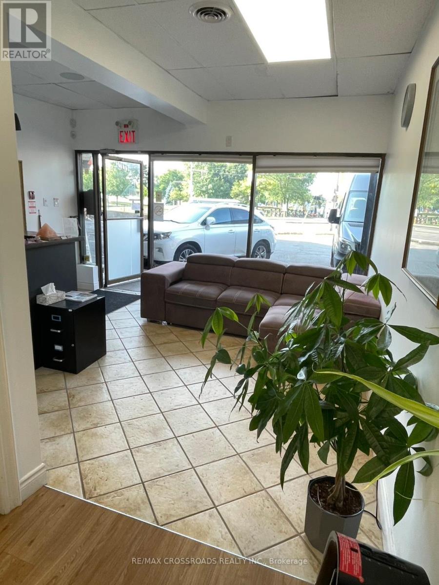 1716 Queen St Street E, Toronto, Ontario  M4L 1G7 - Photo 6 - E12325831