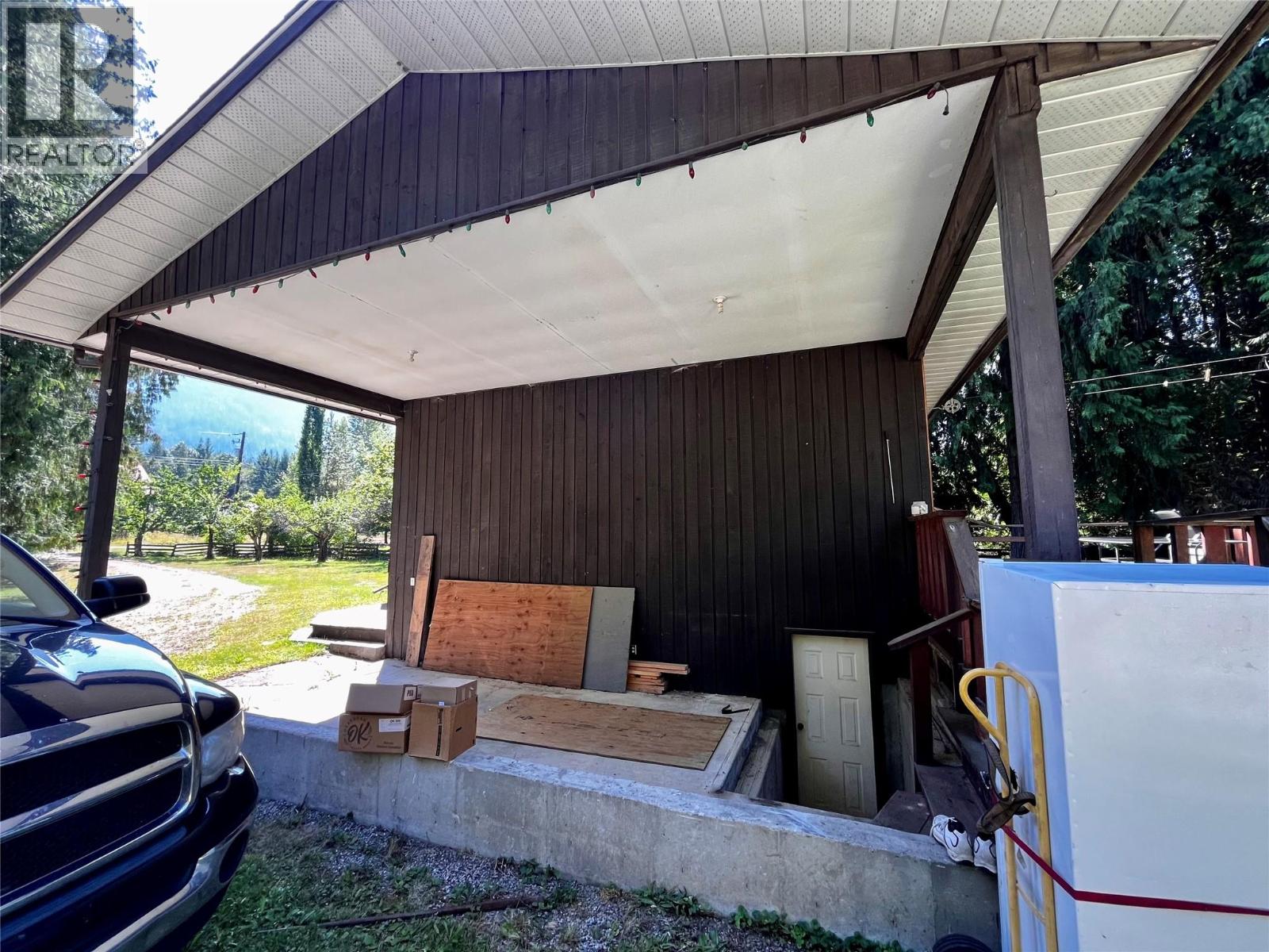 236 Clark Road, Burton, British Columbia  V0G 1R0 - Photo 10 - 10356670