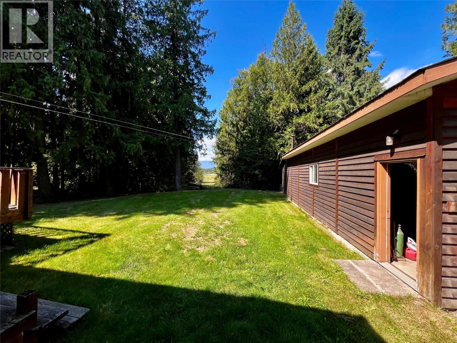 236 Clark Road, Burton, British Columbia  V0G 1R0 - Photo 11 - 10356670