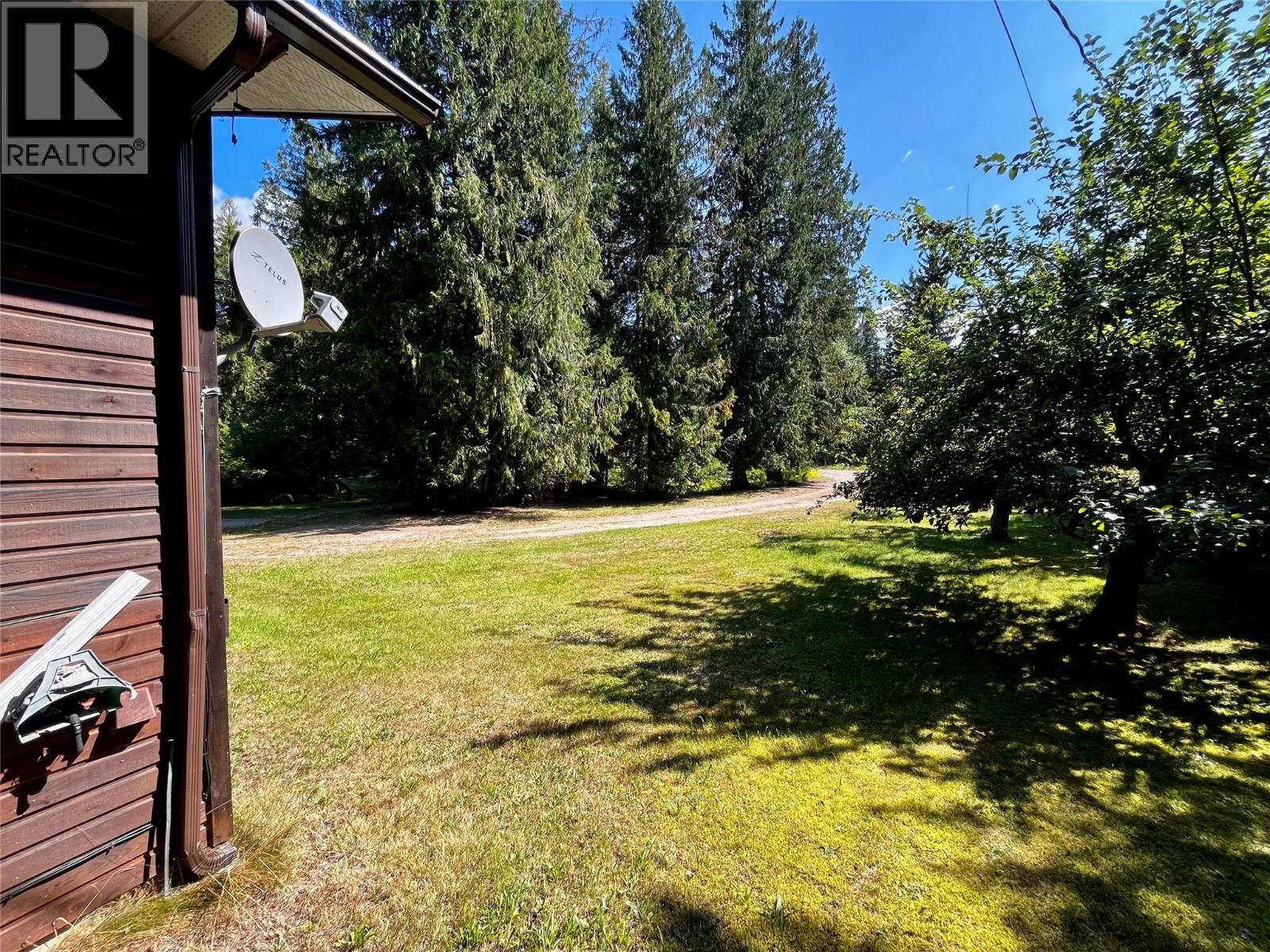 236 Clark Road, Burton, British Columbia  V0G 1R0 - Photo 4 - 10356670