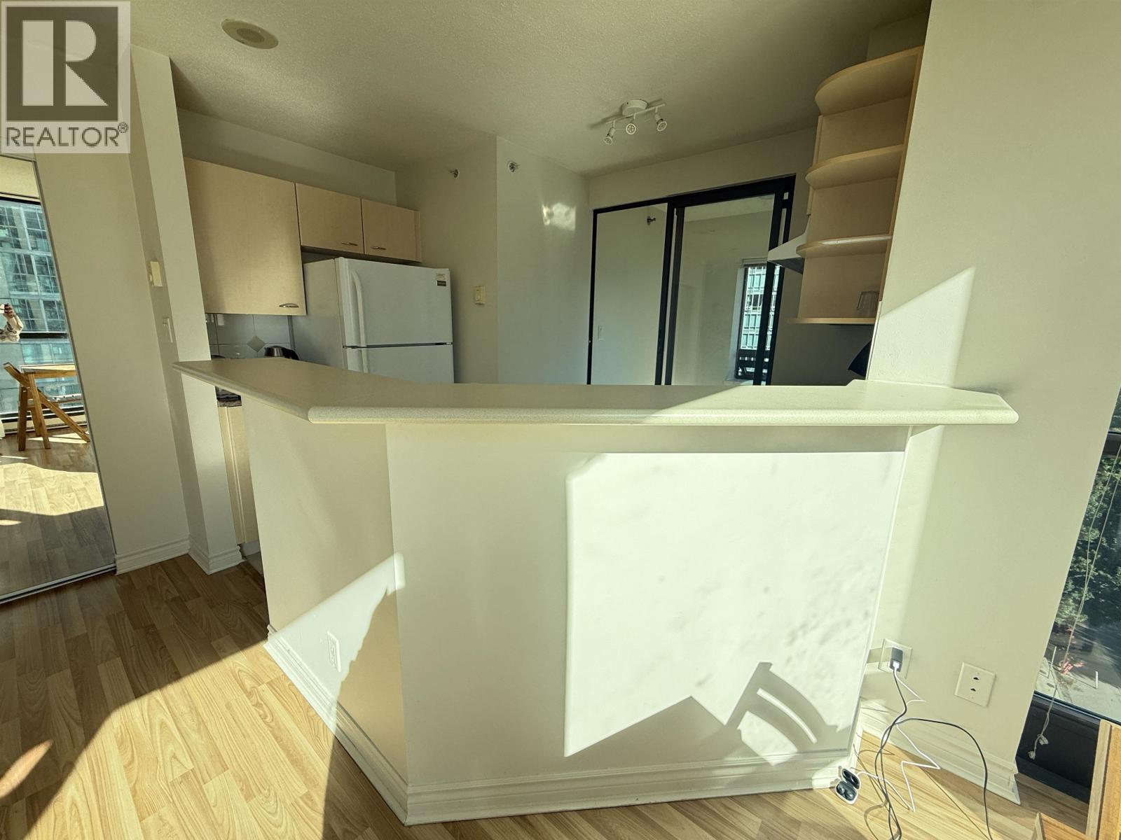 Listing Picture 8 of 19 : 1010 1331 ALBERNI STREET, Vancouver / 溫哥華 - 魯藝地產 Yvonne Lu Group - MLS Medallion Club Member