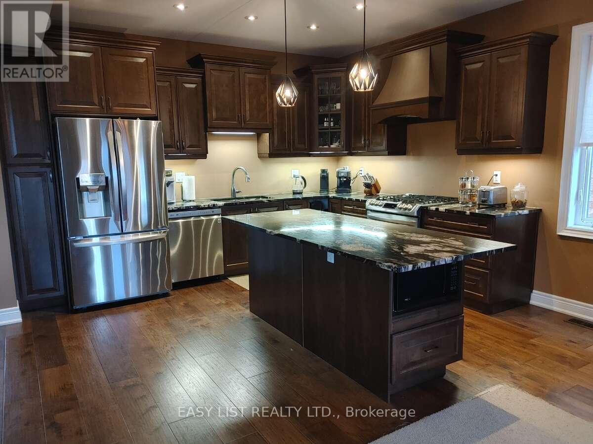 83 Homestead Way, Thorold, Ontario  L2V 0J8 - Photo 11 - X12336092