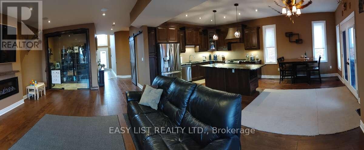 83 Homestead Way, Thorold, Ontario  L2V 0J8 - Photo 6 - X12336092