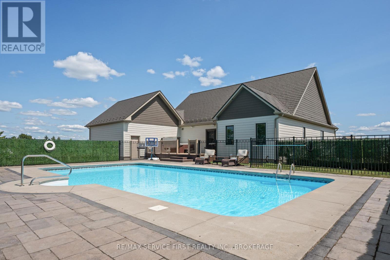 103 Binnacle View Drive, Front Of Leeds & Seeleys Bay, Ontario  K7G 2V5 - Photo 45 - X12327895