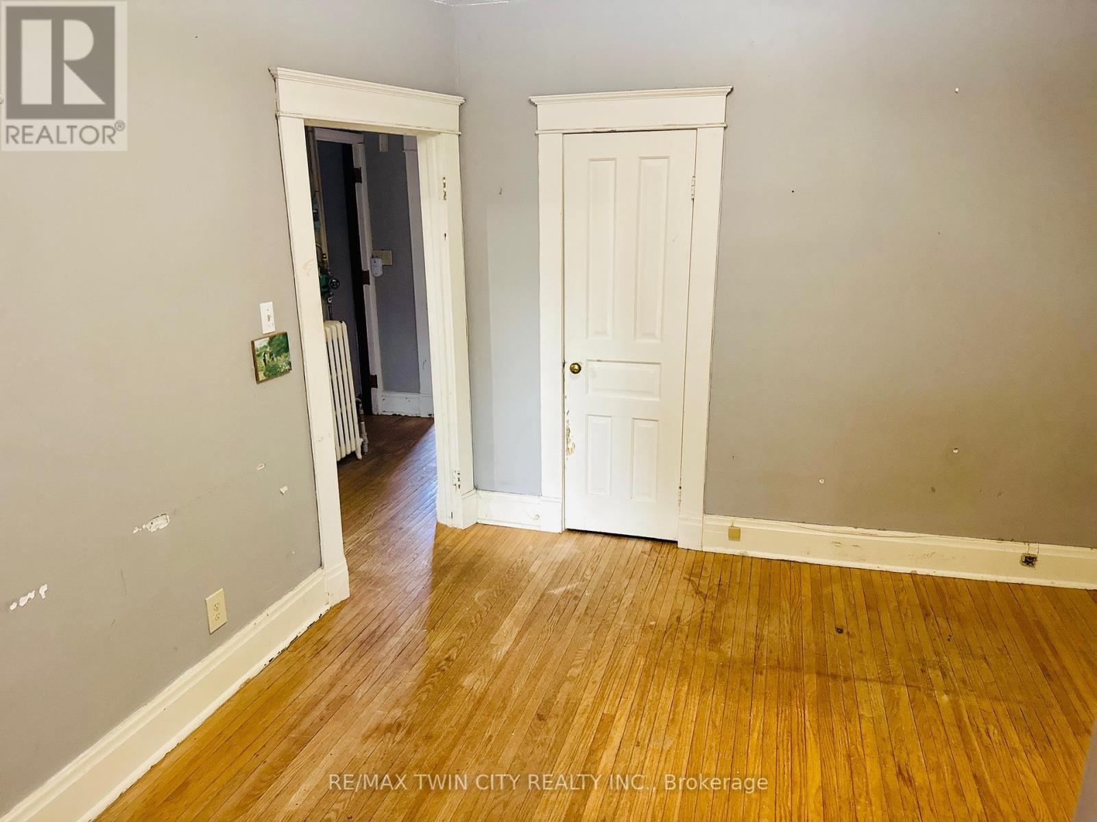 32 Simeon Street, Kitchener, Ontario  N2H 1S1 - Photo 9 - X12336097