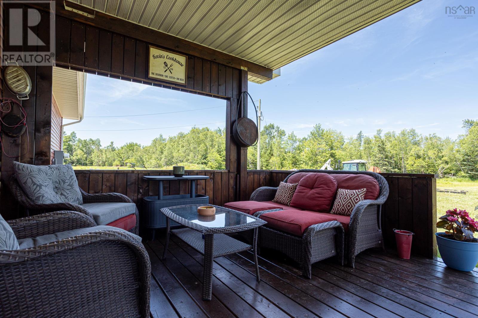 249 Ridge Road, South Branch, Nova Scotia  B0N 2P0 - Photo 13 - 202516560