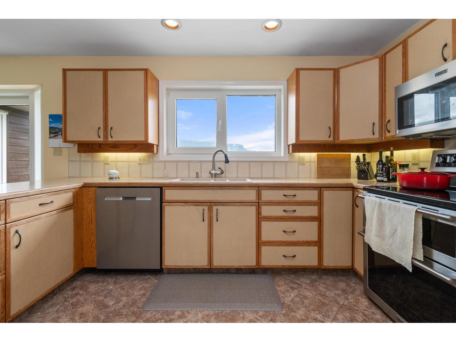 9535 Catherwood Road, Mission, British Columbia  V0M 1H0 - Photo 2 - R3032485