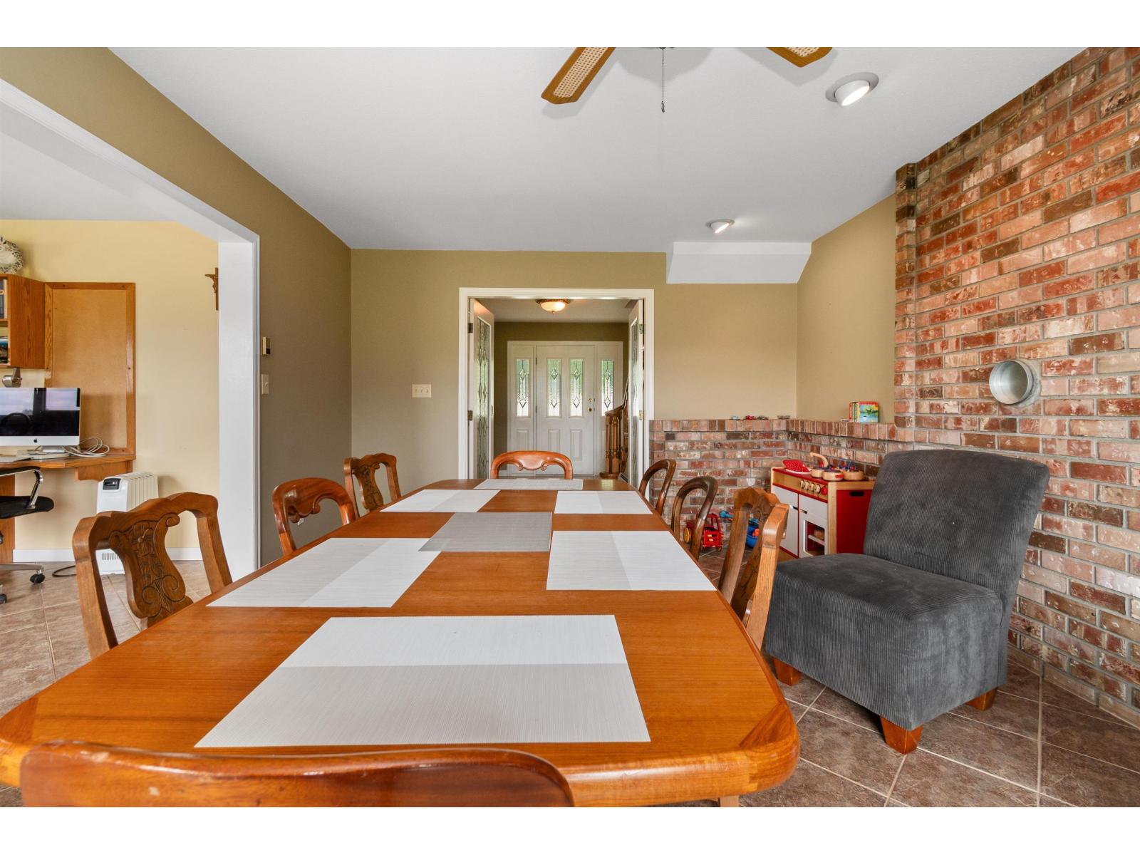 9535 Catherwood Road, Mission, British Columbia  V0M 1H0 - Photo 3 - R3032485