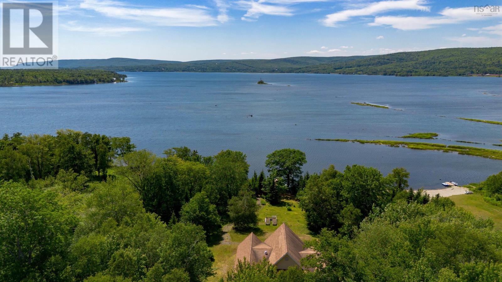 54 Beverlys Hill Road, Baddeck Inlet, Nova Scotia  B0E 1B0 - Photo 10 - 202516403